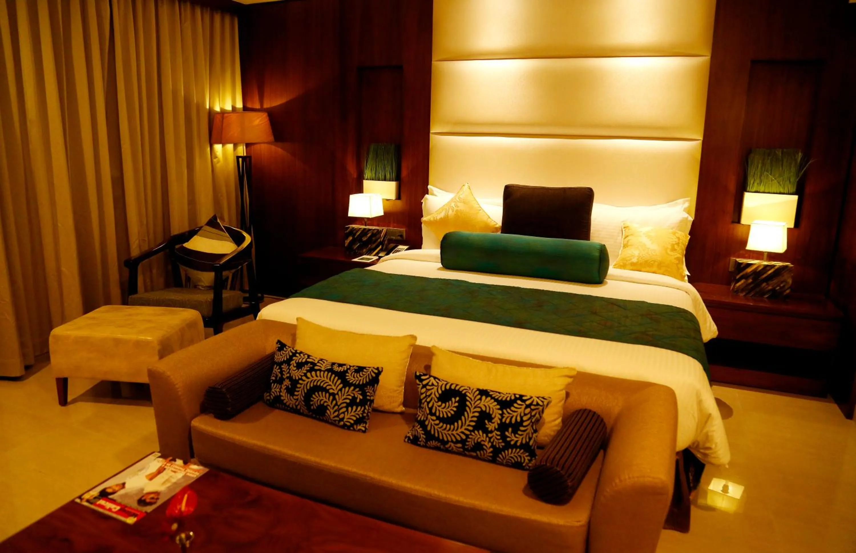 Bedroom, Bed in The Raviz Calicut