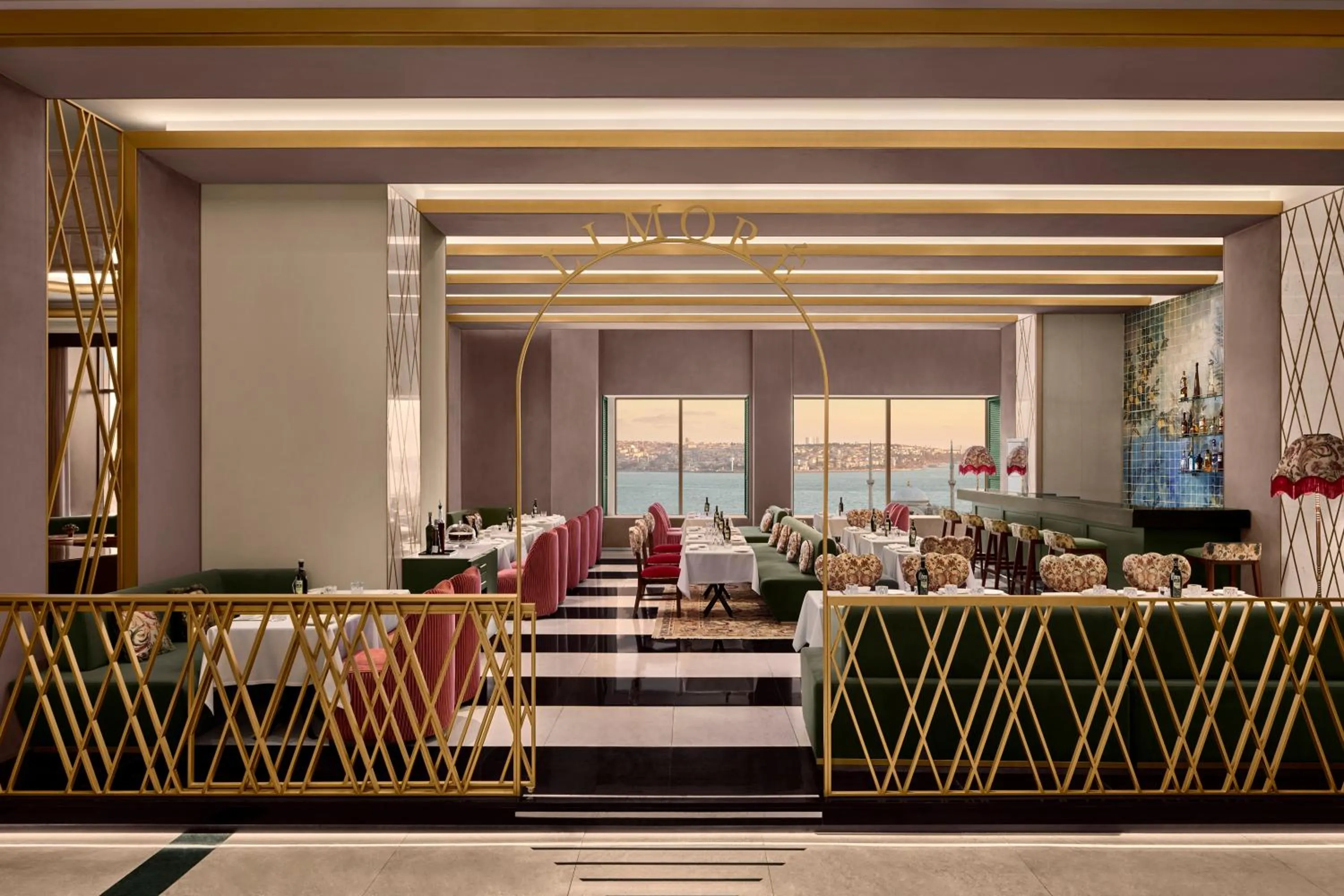 Restaurant/places to eat in The Ritz-Carlton, Istanbul at the Bosphorus