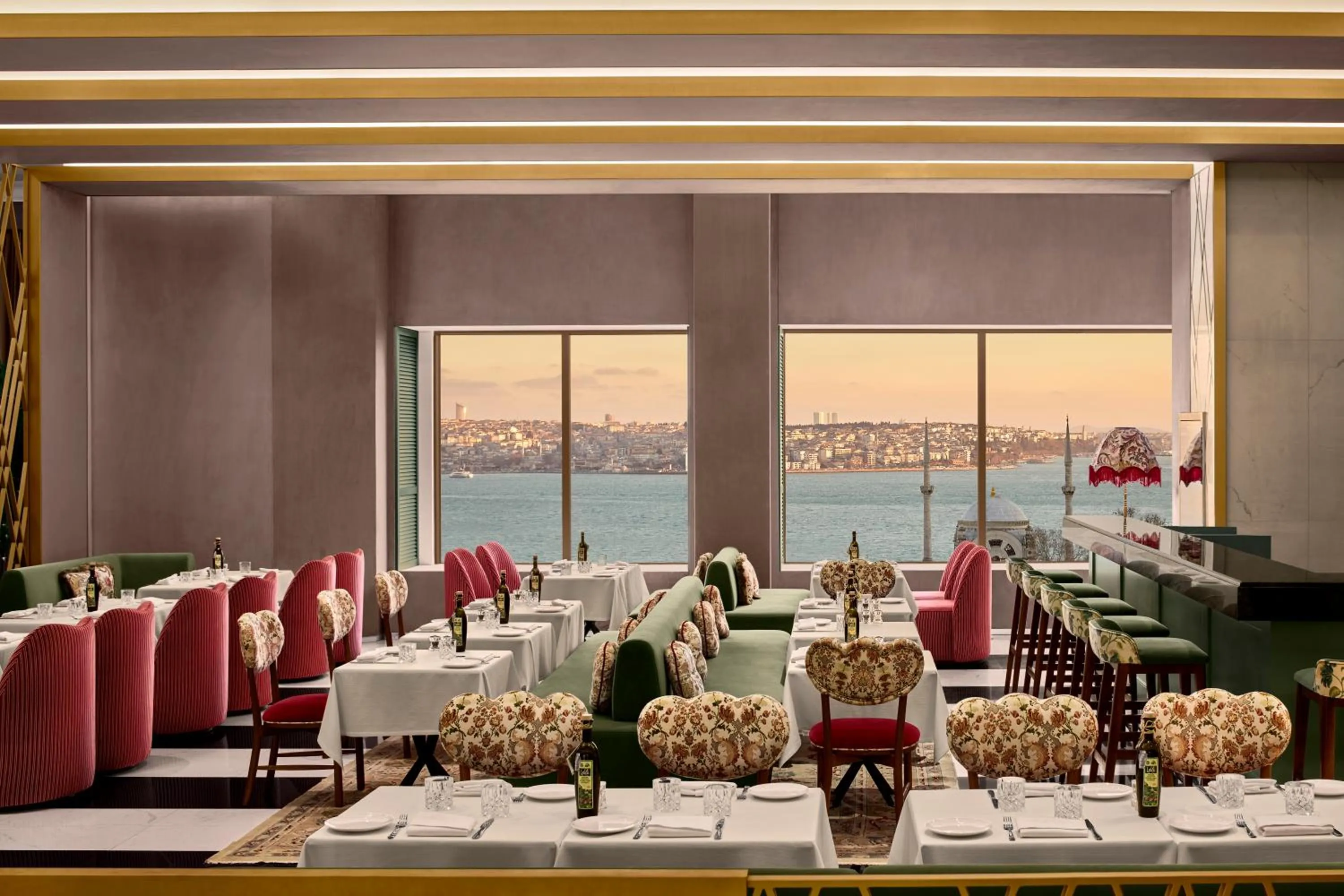 Restaurant/places to eat in The Ritz-Carlton, Istanbul at the Bosphorus