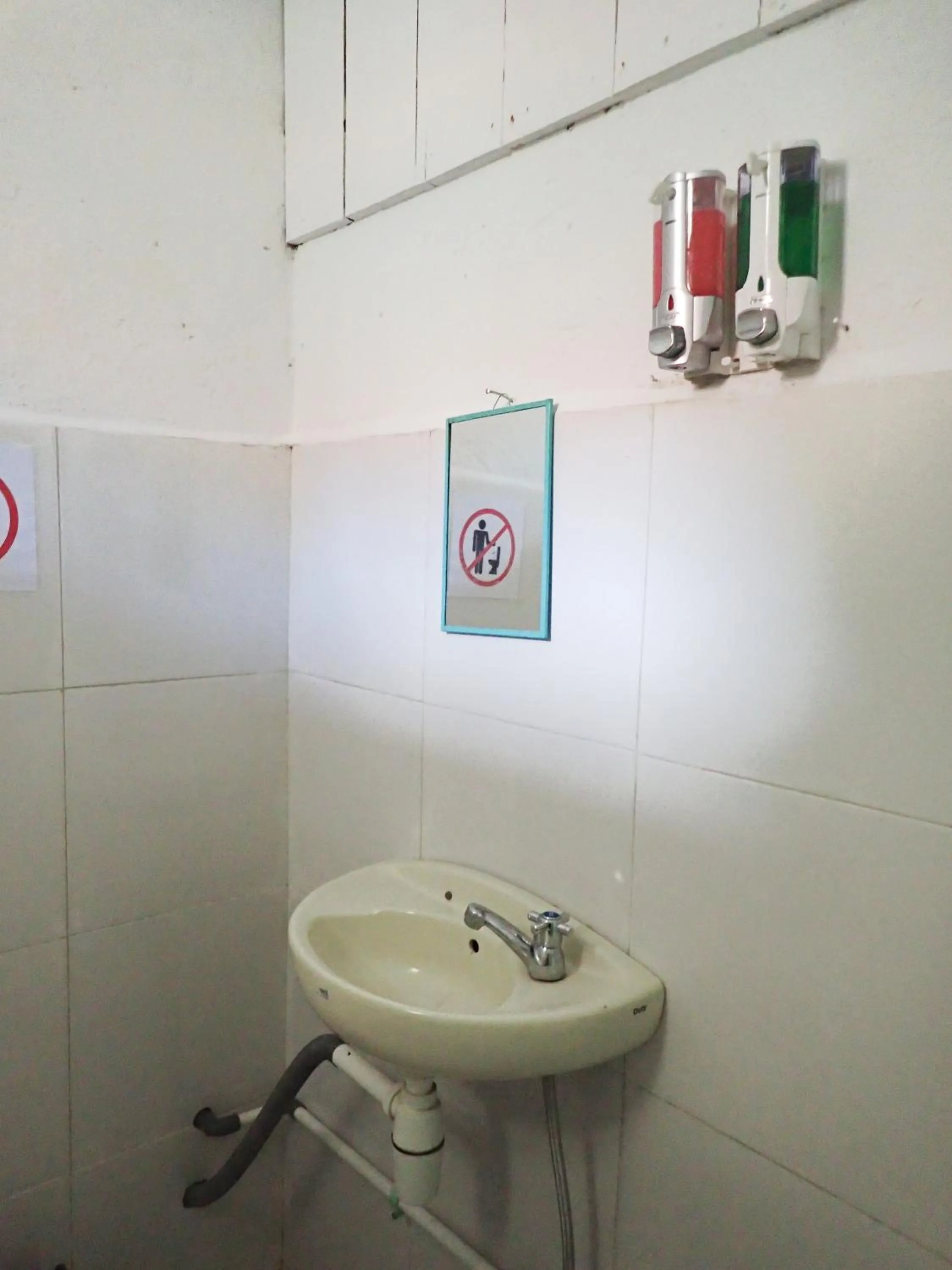 Bathroom in Scuba Republic Beach Bungalows