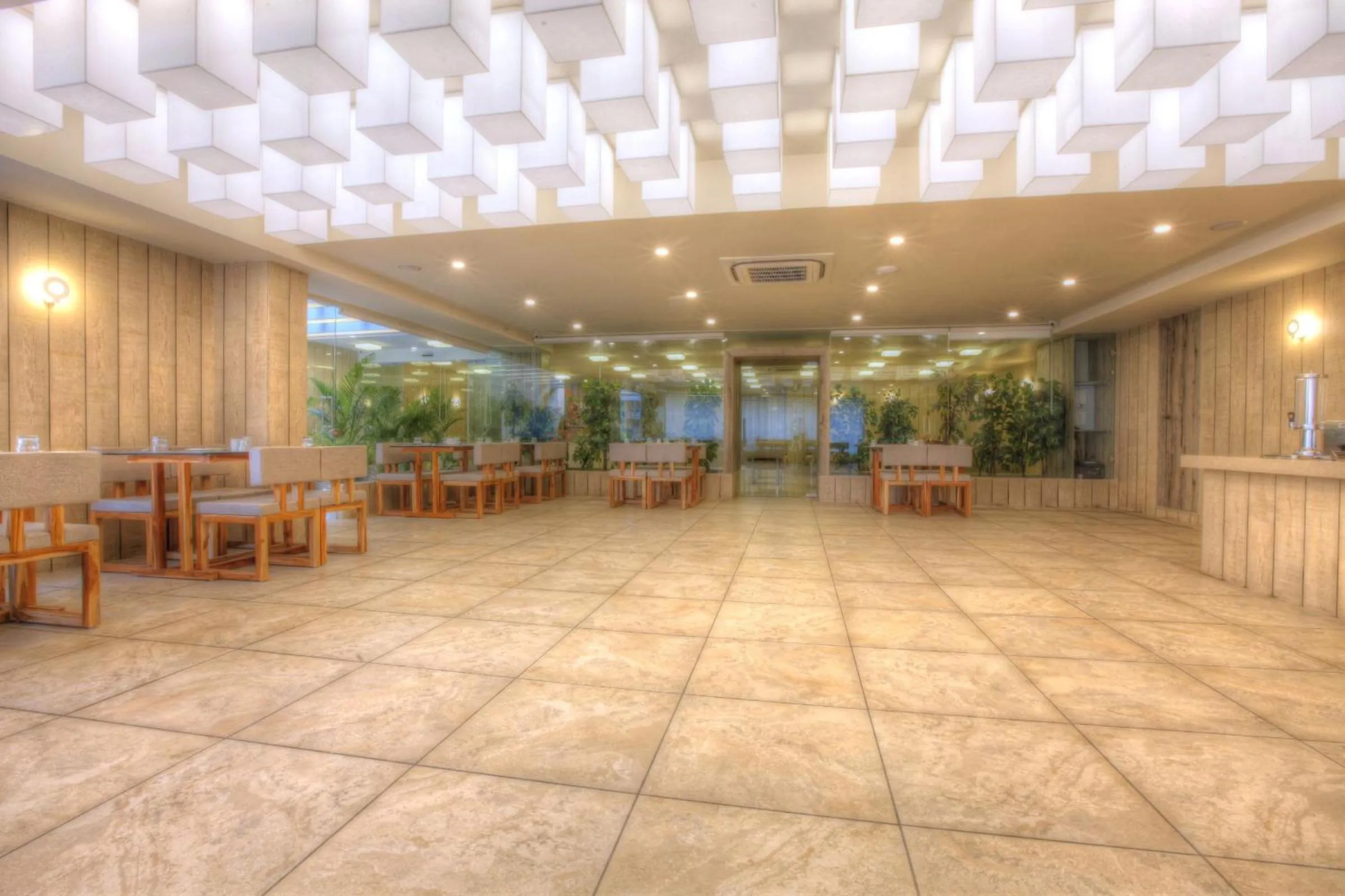 Restaurant/places to eat in Scenaria Hotel - Navrangpura, Ahmedabad