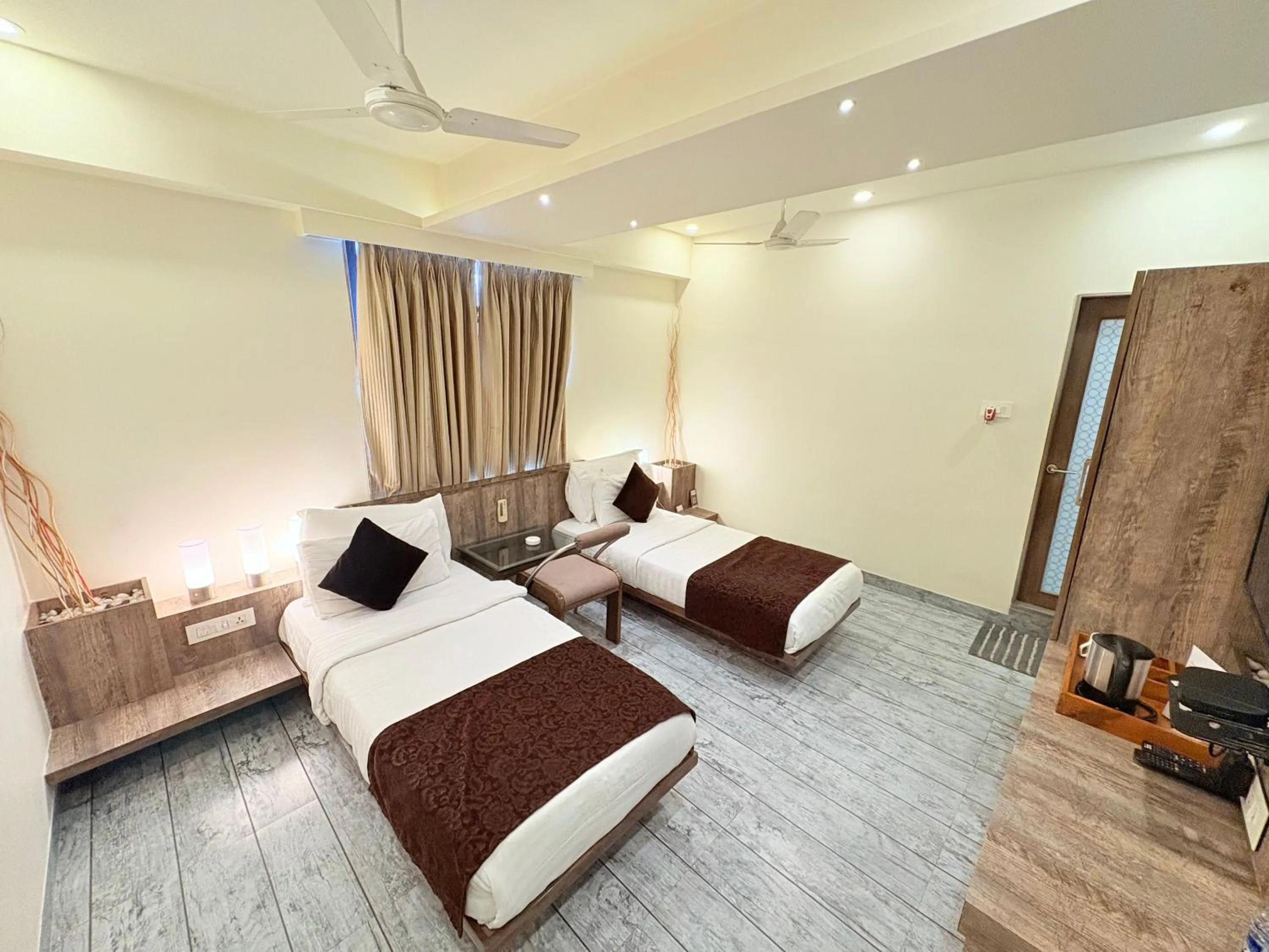 Standard Twin Room - single occupancy in Scenaria Hotel - Navrangpura, Ahmedabad