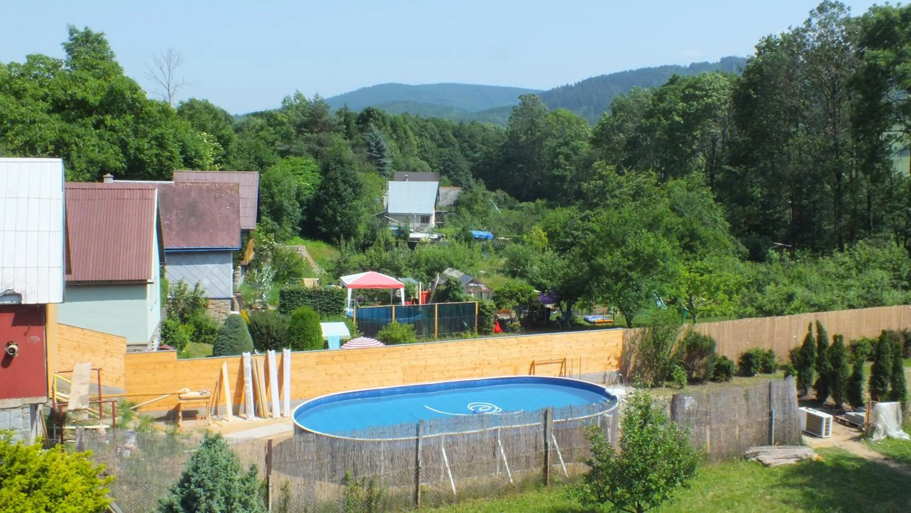 Chaty pod Sokolím Hřbetem