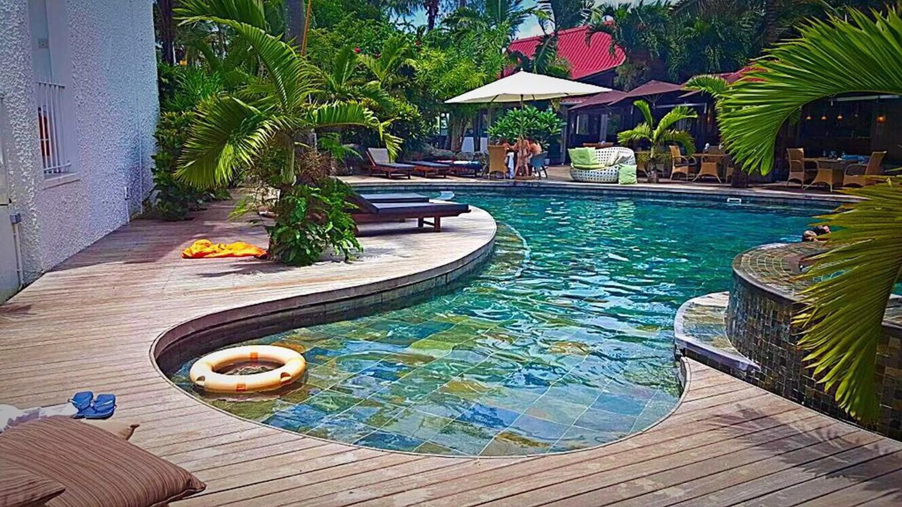 Swimming pool in Ocean Villas Apart Hotel