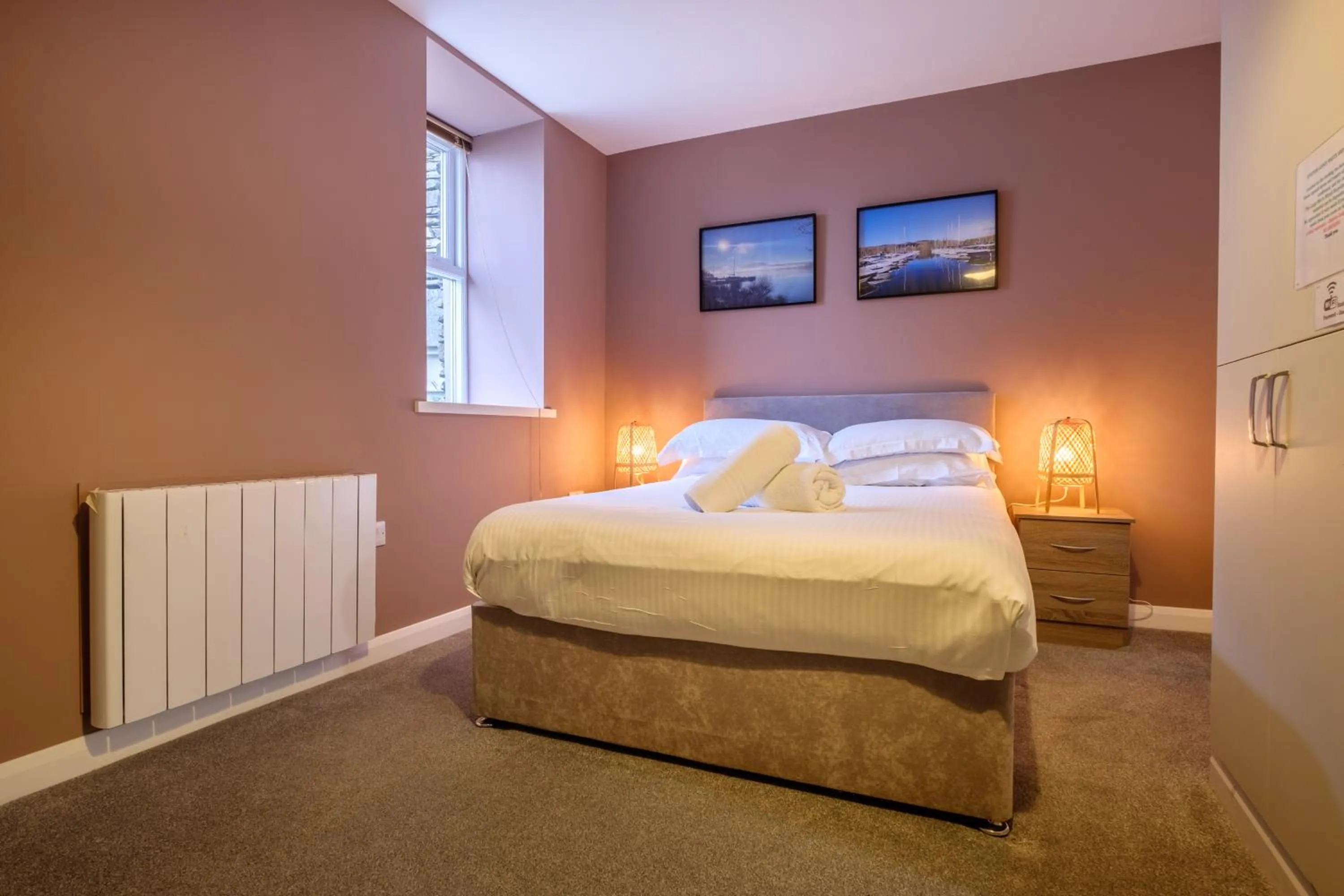 Bedroom, Bed in Station Lodge - FREE off-site Health Club access with Pool, Sauna, Steam Room & Gym