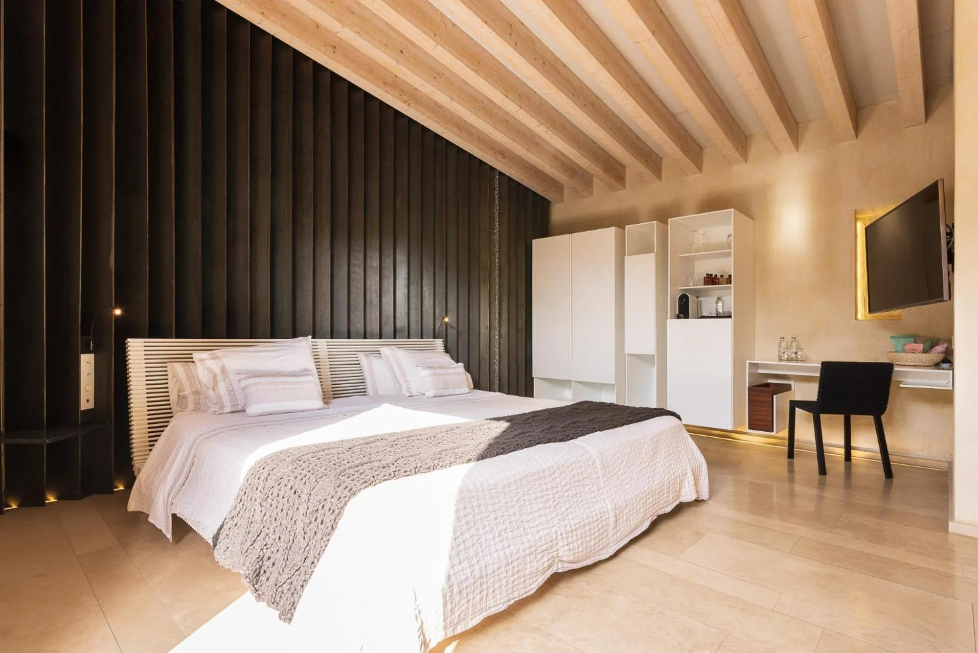 Decorative detail, Bed in Hotel Rural Xereca