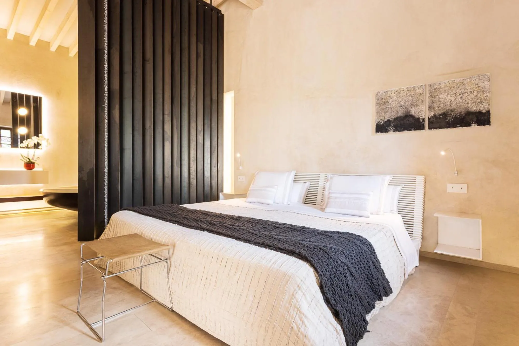 Decorative detail, Bed in Hotel Rural Xereca