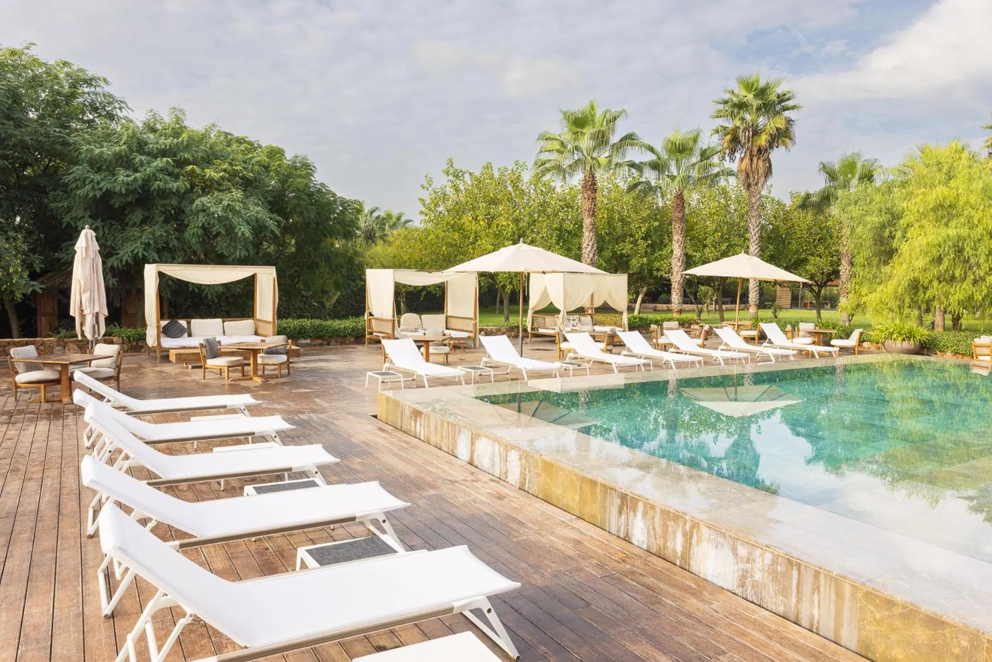 Swimming pool in Hotel Rural Xereca