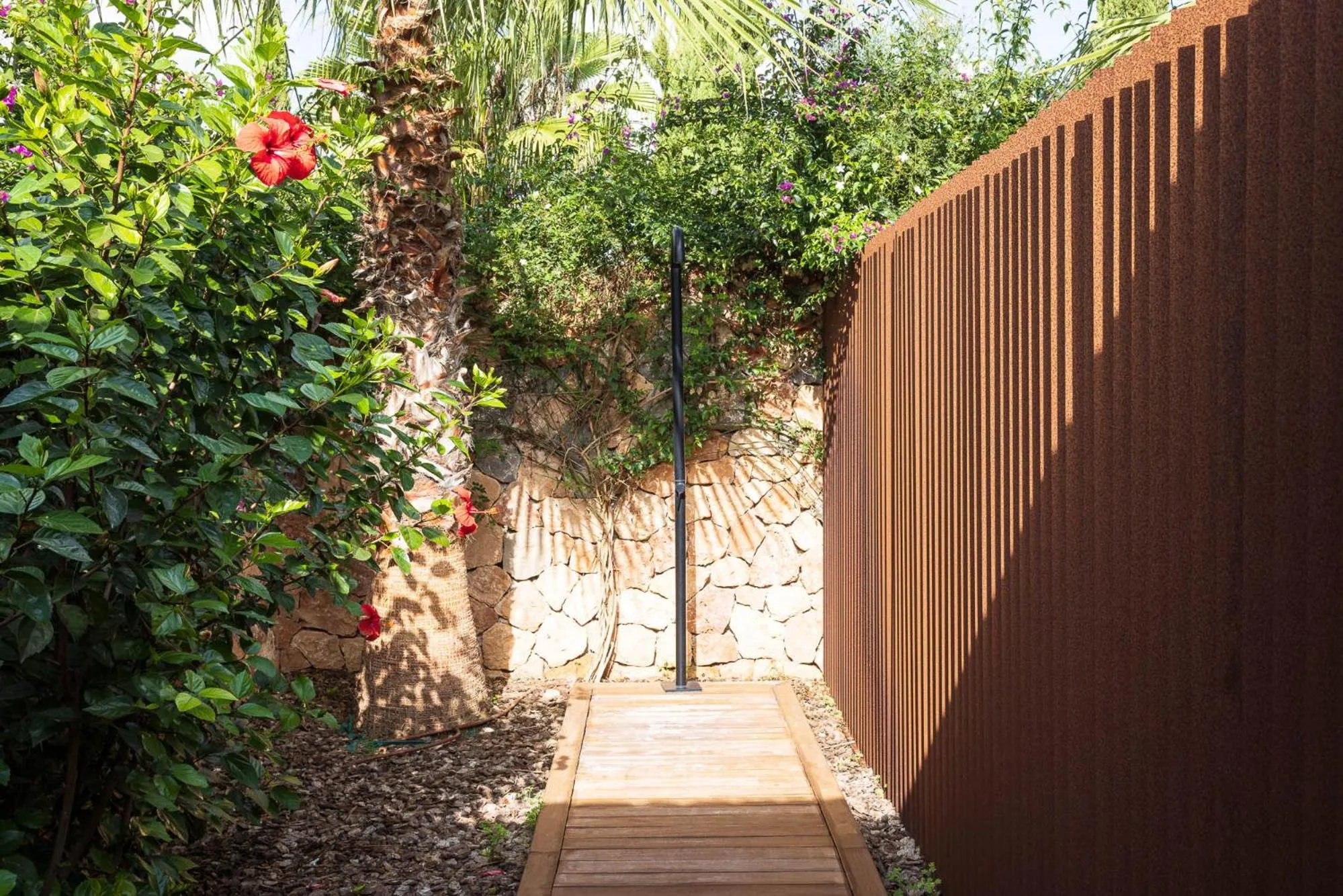 Shower in Hotel Rural Xereca
