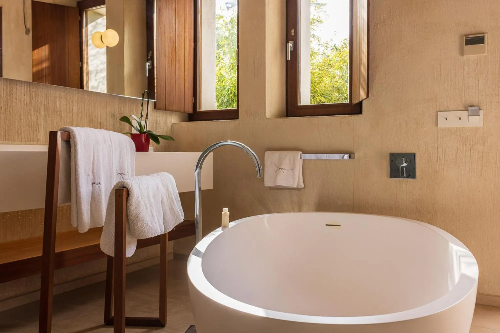 Bath in Hotel Rural Xereca