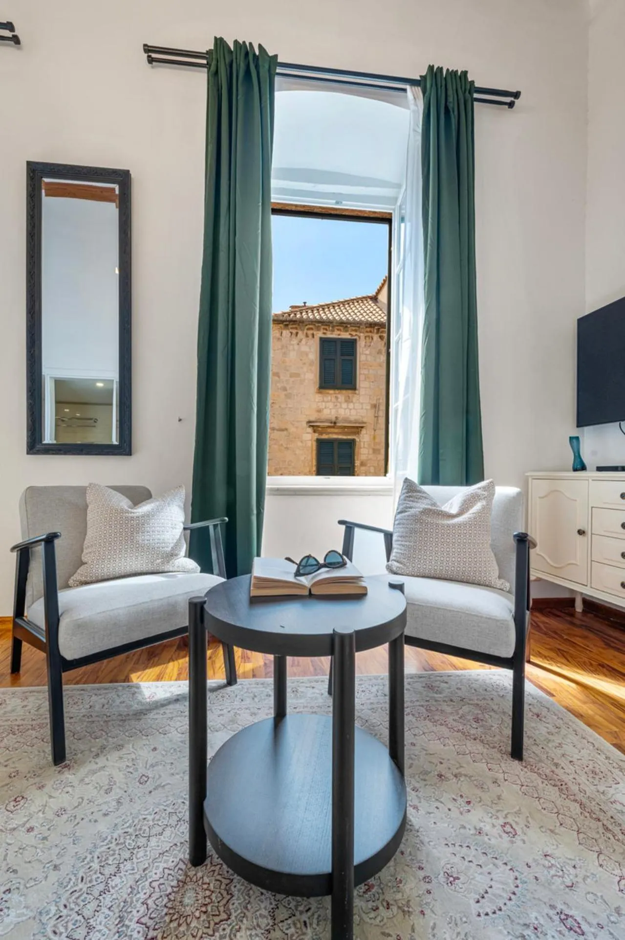 Living room in Palmotta Palace