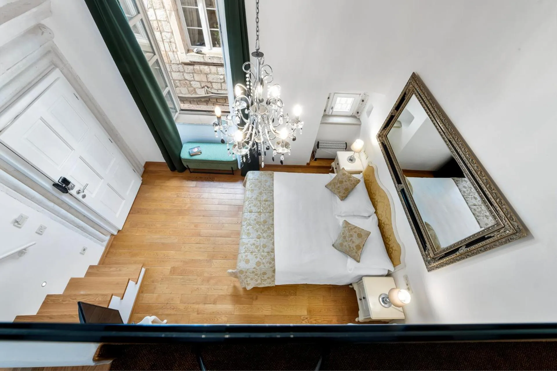 Bedroom in Palmotta Palace