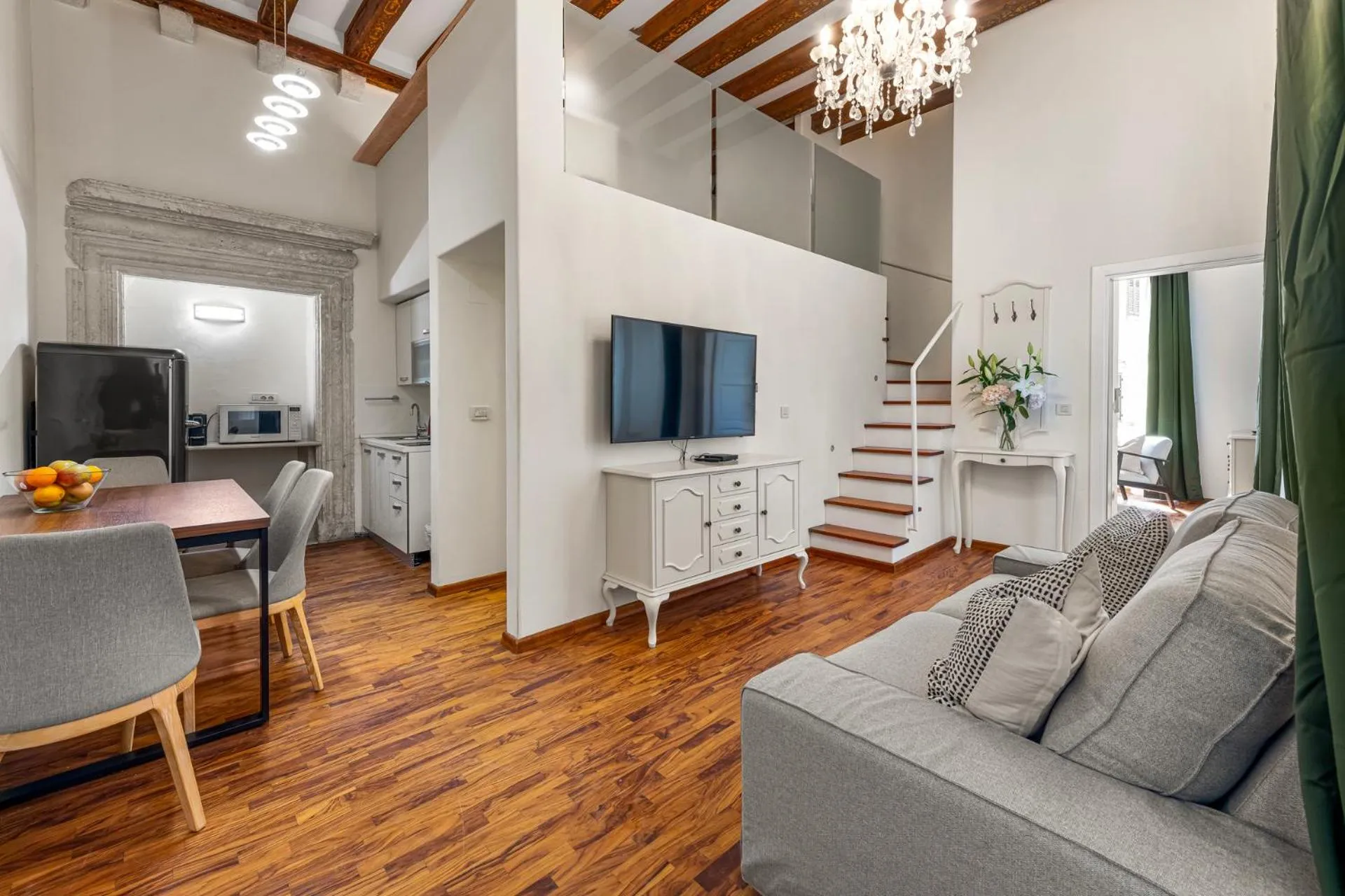 Kitchen or kitchenette in Palmotta Palace