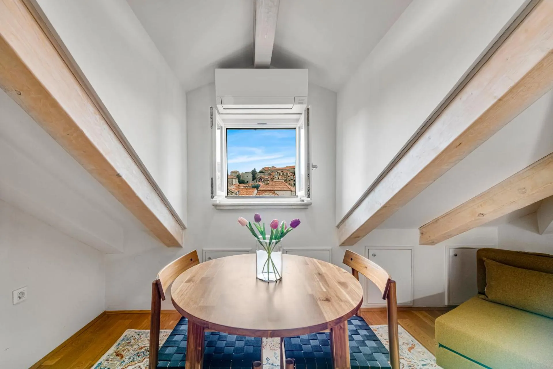 Dining area in Palmotta Palace