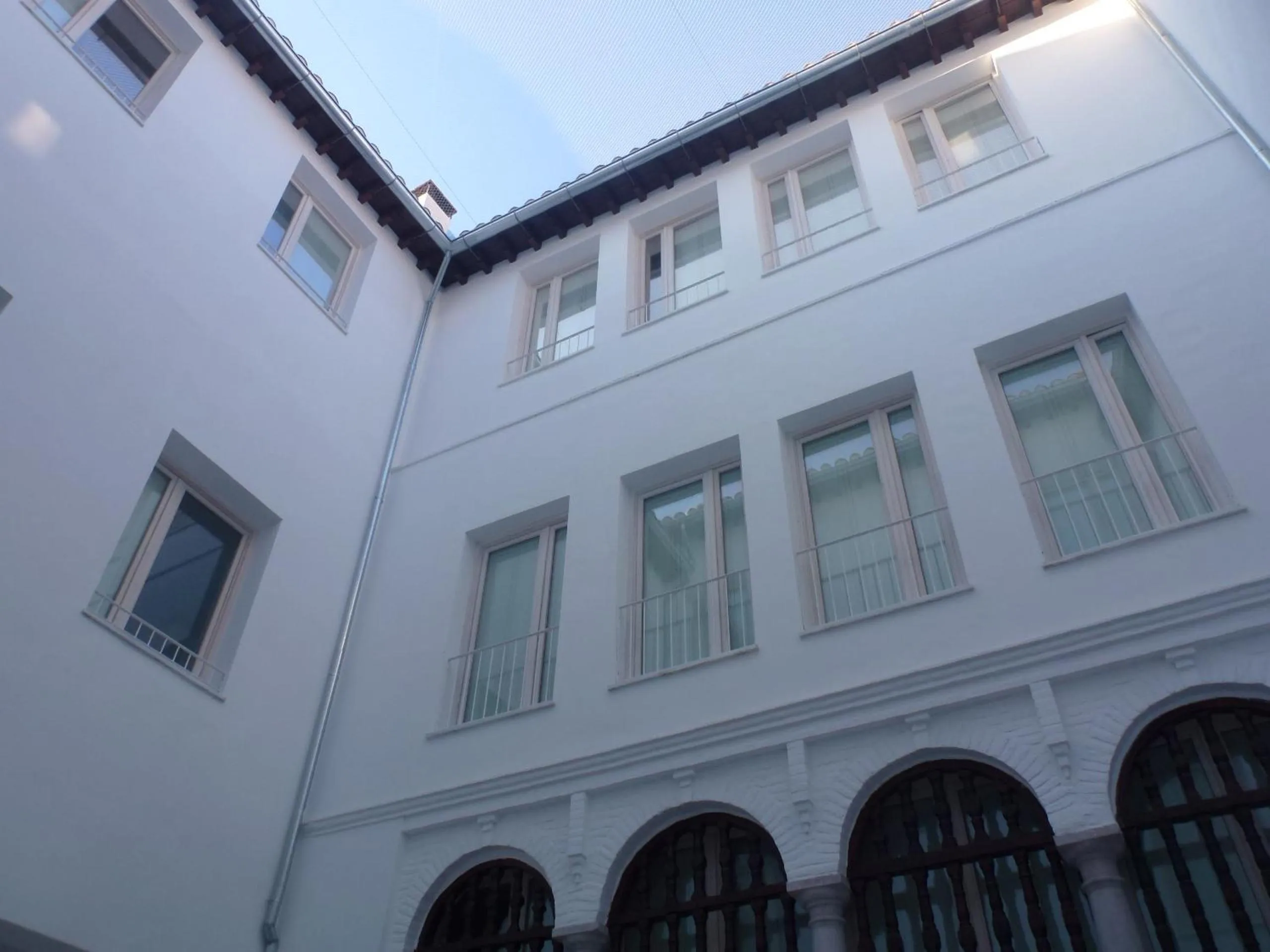 Property building in BiBo Suites Oro del Darro