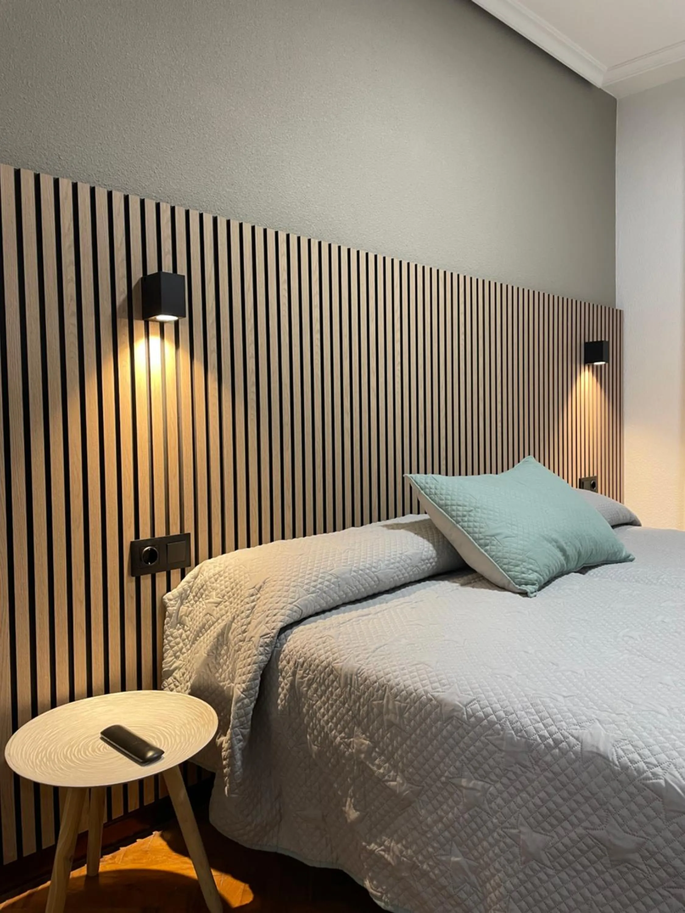 Standard Twin Room with Shared Bathroom - single occupancy in Pensión La Encina