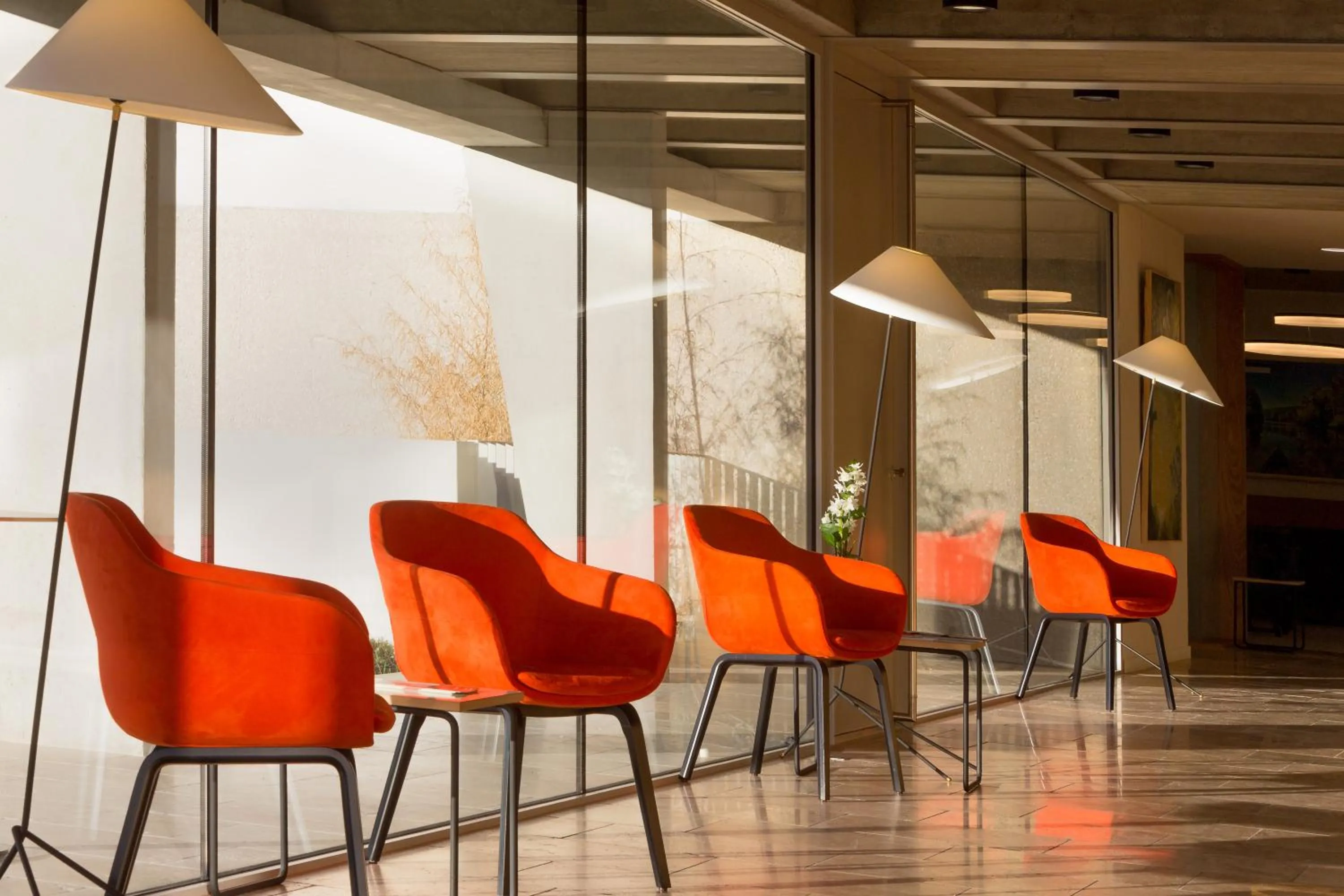 Lobby or reception in Best Western Plus Hotel Divona Cahors