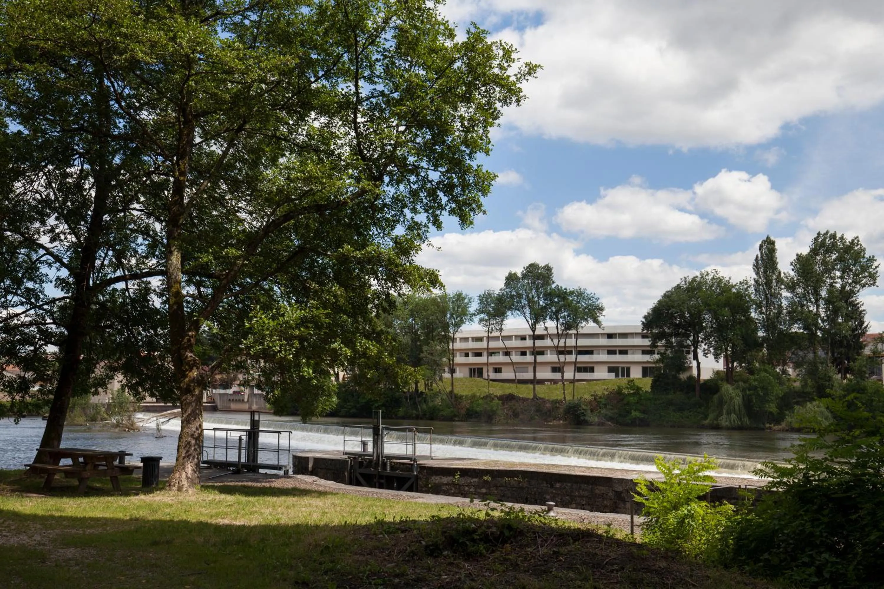 Facade/entrance in Best Western Plus Hotel Divona Cahors