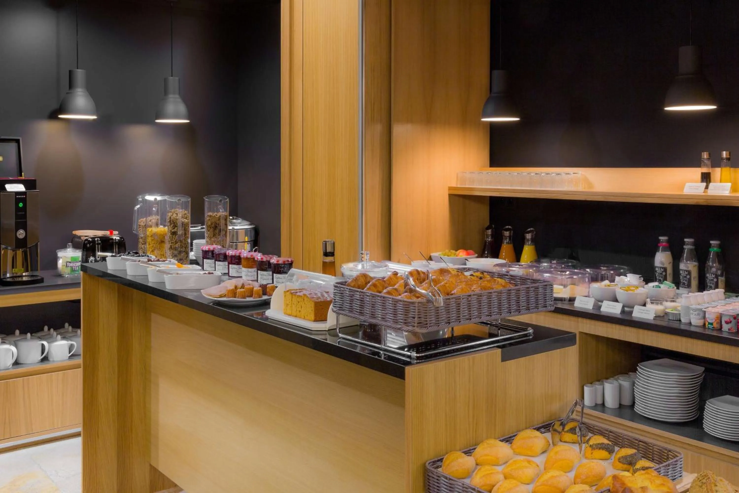 Restaurant/places to eat in Best Western Plus Hotel Divona Cahors