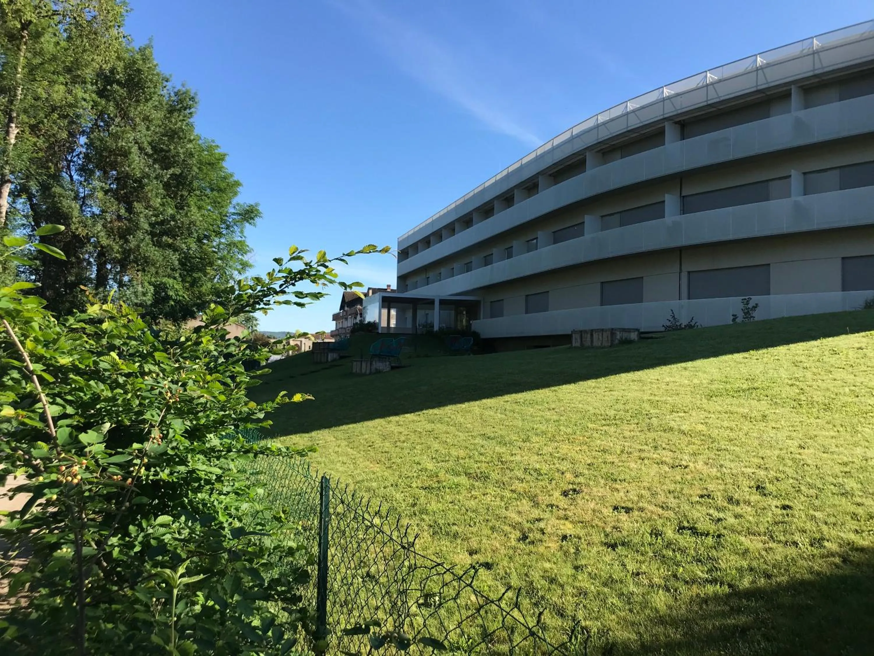 Property building in Best Western Plus Hotel Divona Cahors