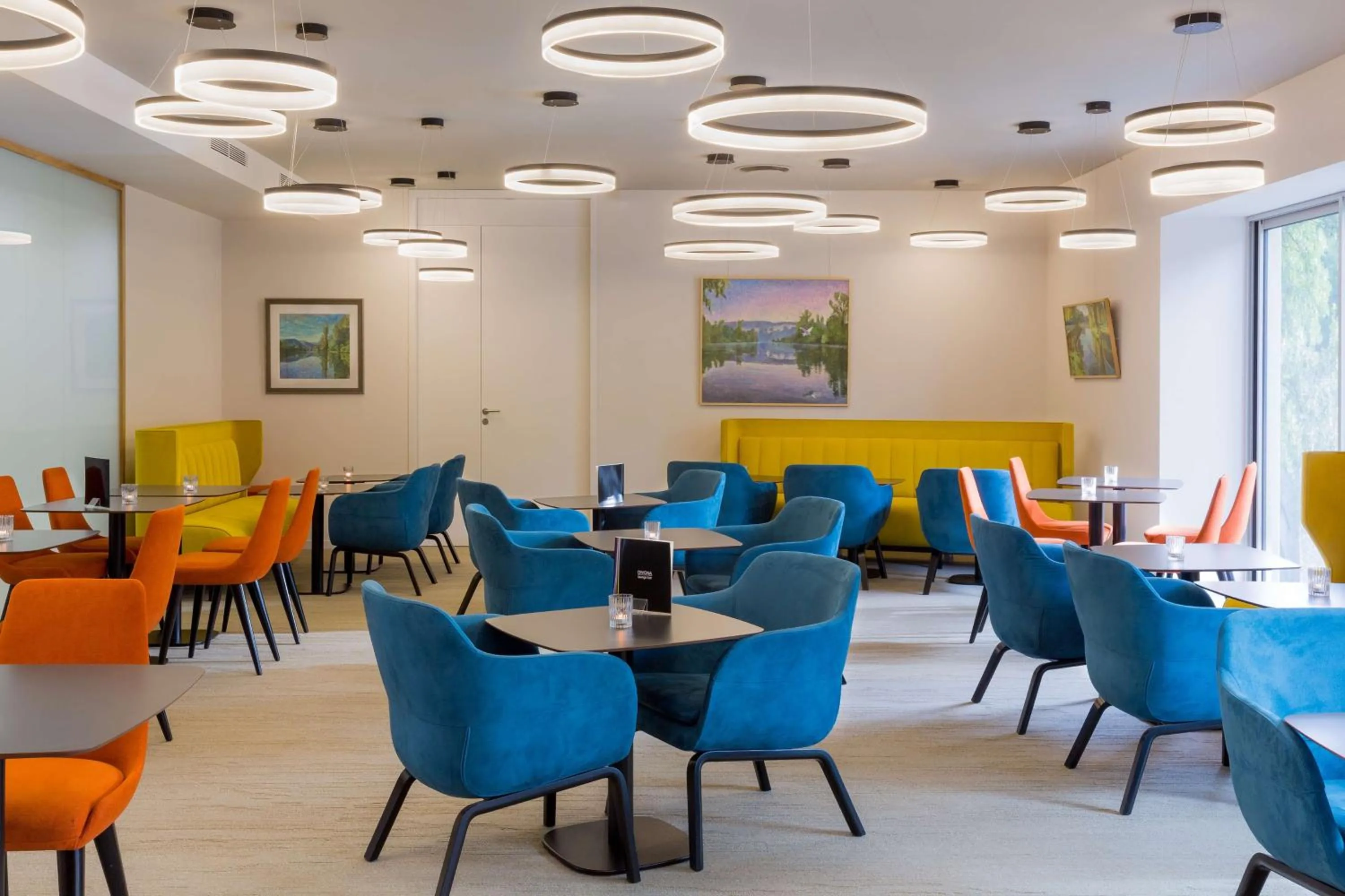 Lounge or bar in Best Western Plus Hotel Divona Cahors