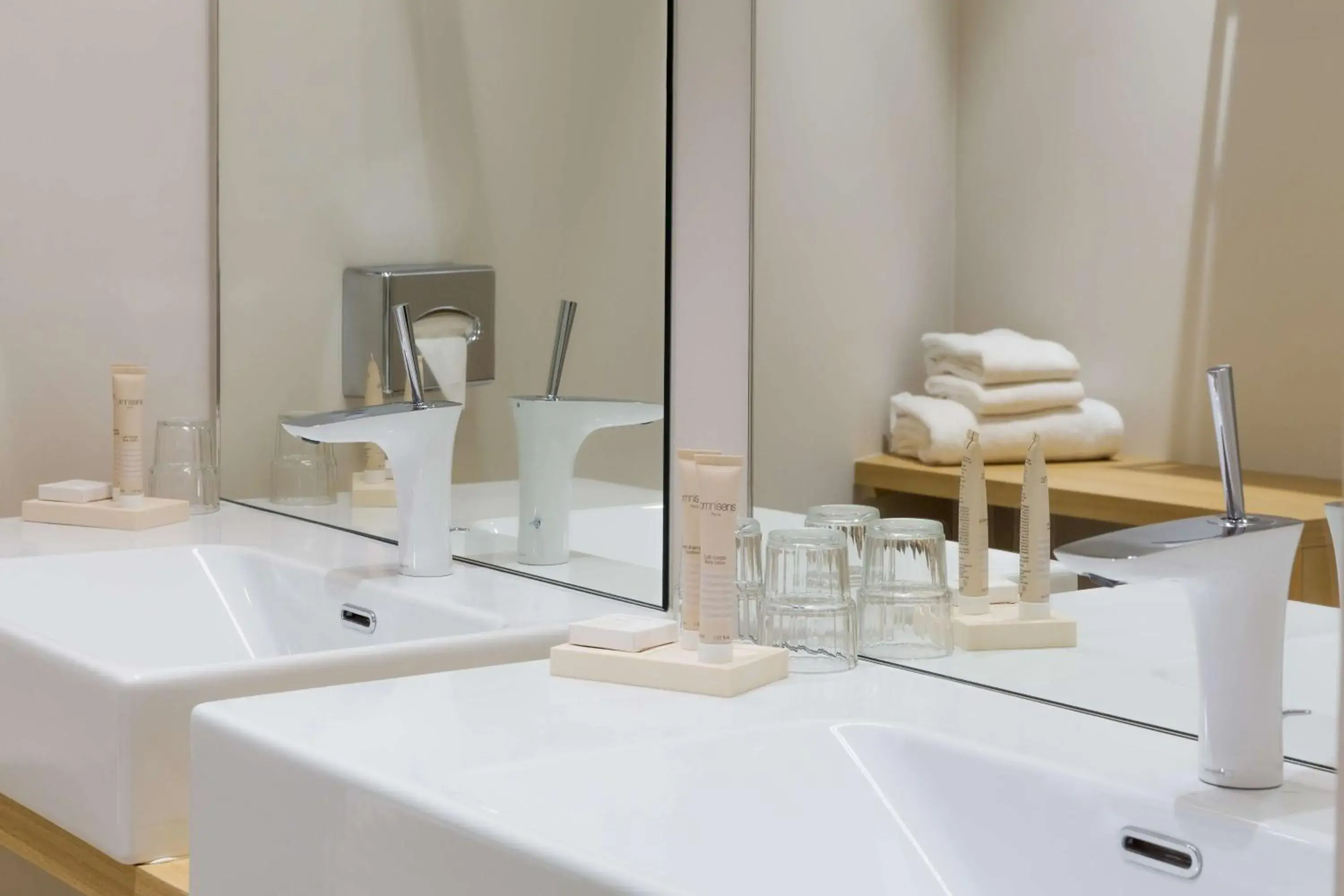 Executive King Room in Best Western Plus Hotel Divona Cahors Executive King Room in Best Western Plus Hotel Divona Cahors