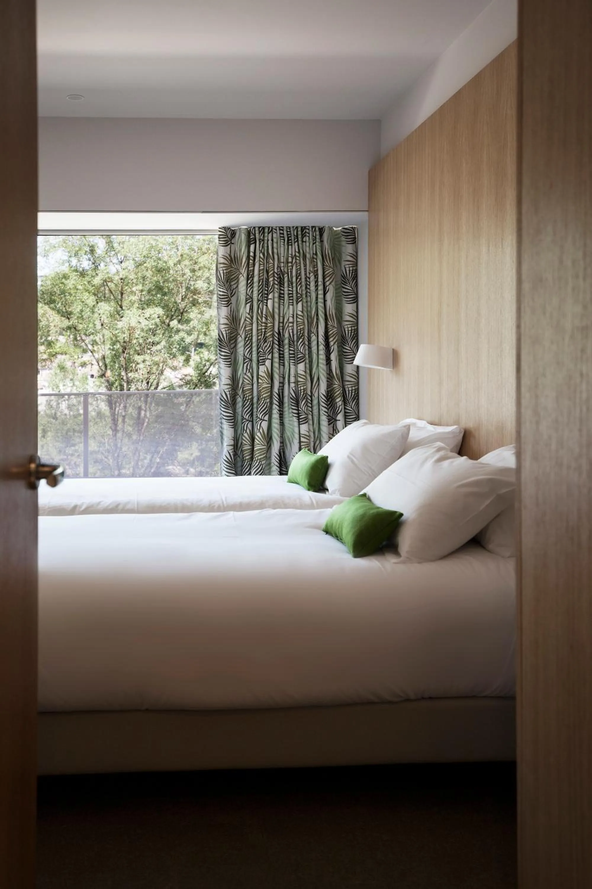 Bed in Best Western Plus Hotel Divona Cahors