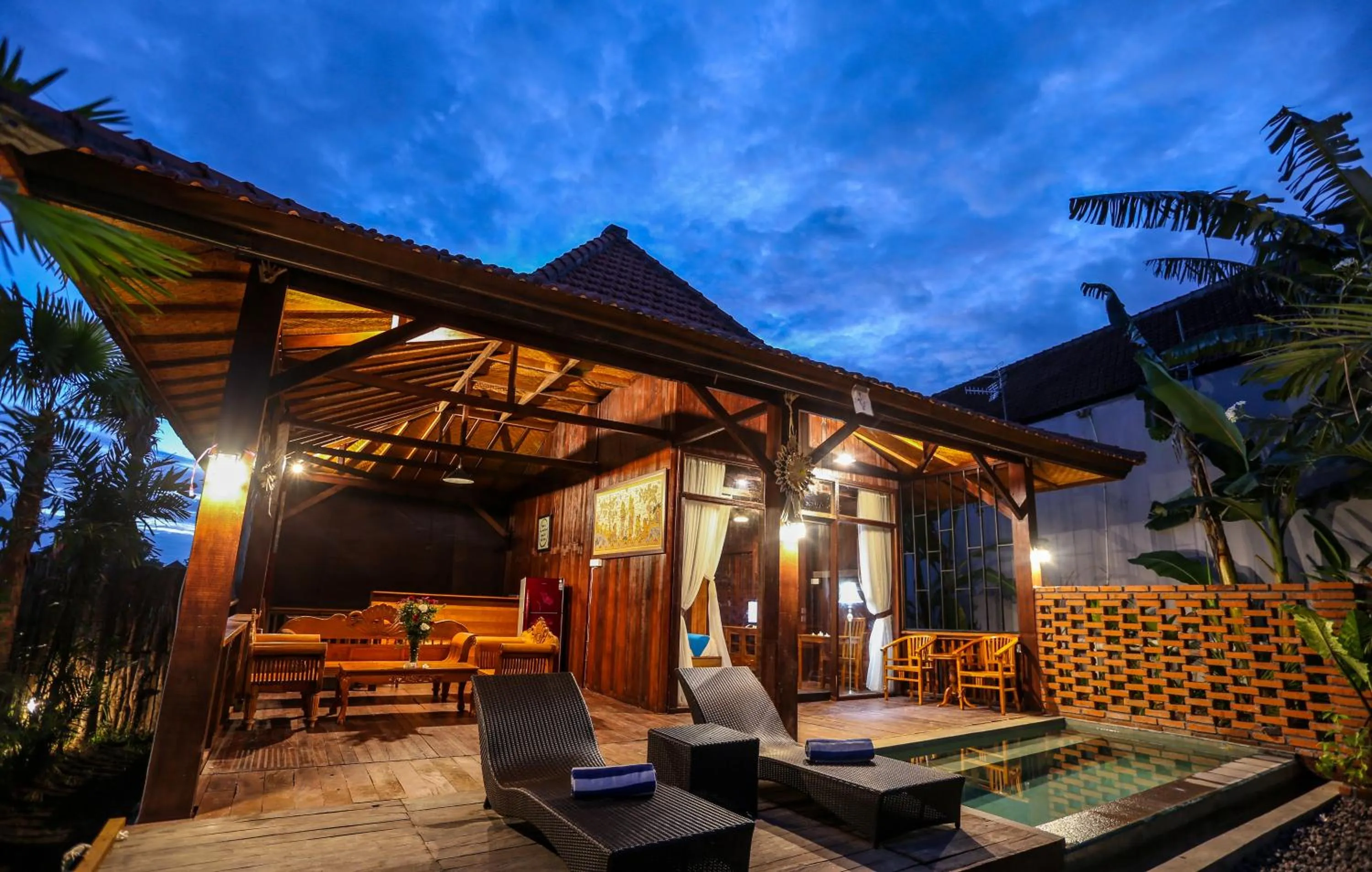 Property building in Kampung Canggu