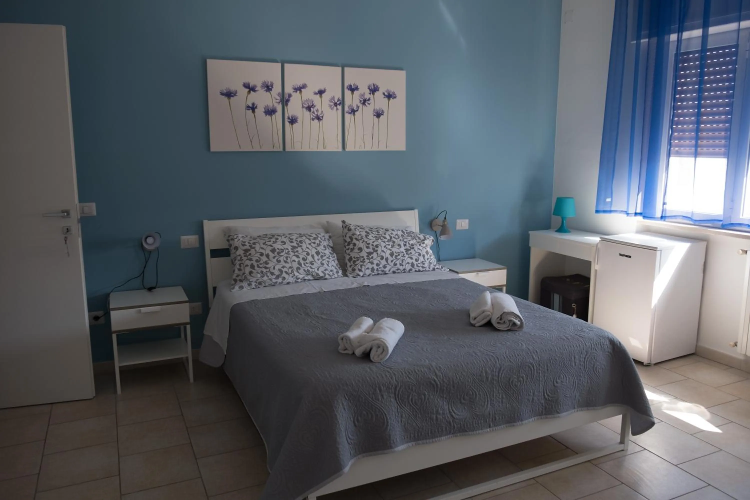 Photo of the whole room, Bed in My Room in Trani