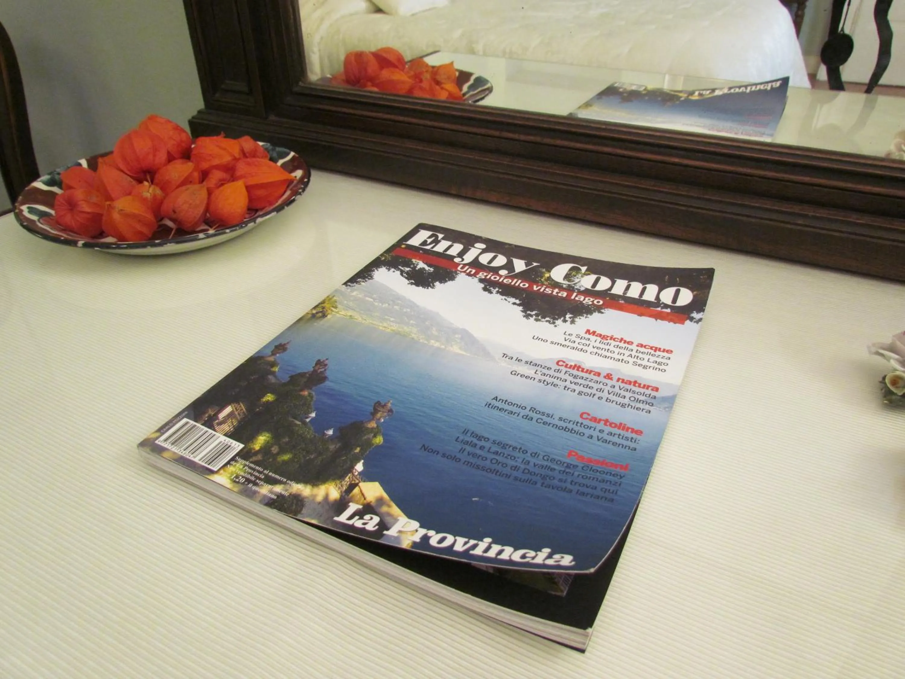 Decorative detail in Al Porticciolo di Sant'Agostino