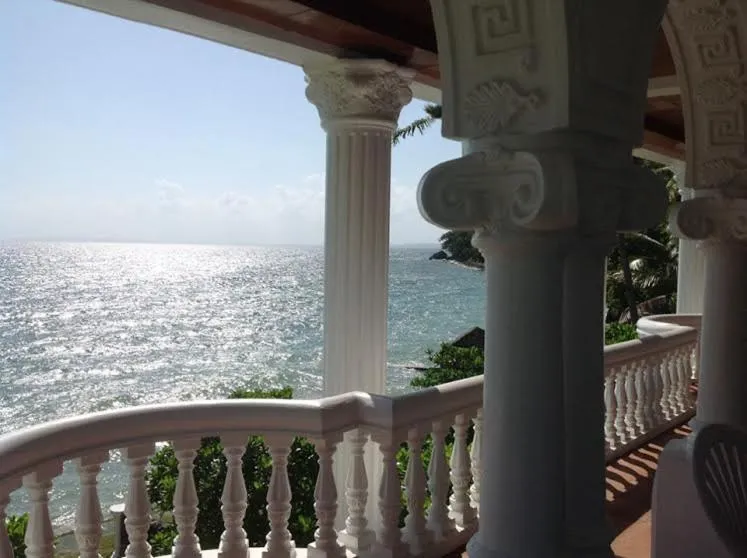 Property building in Blue Crystal Beach Resort