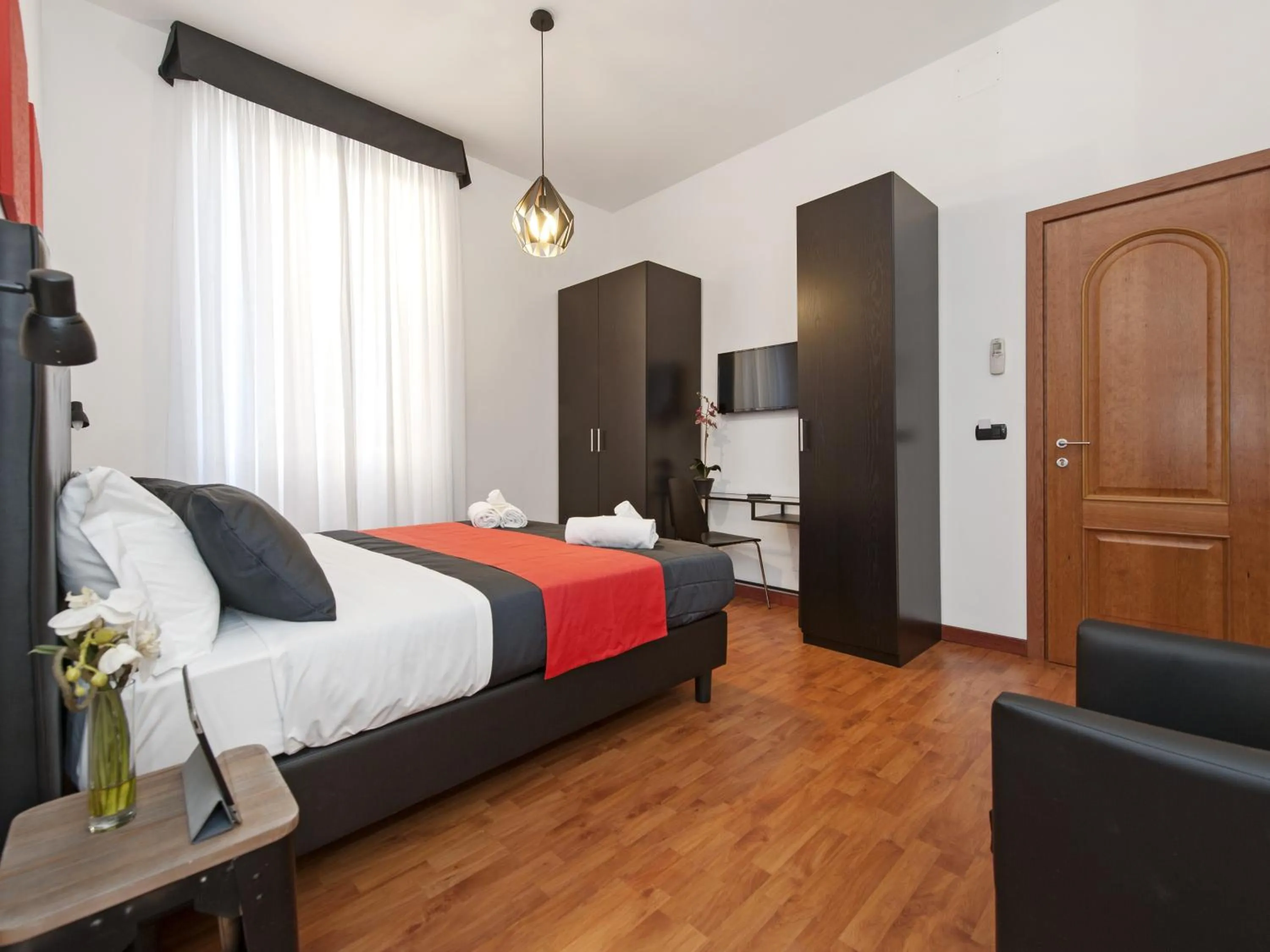 Bedroom, Bed in Retro Rooms Termini