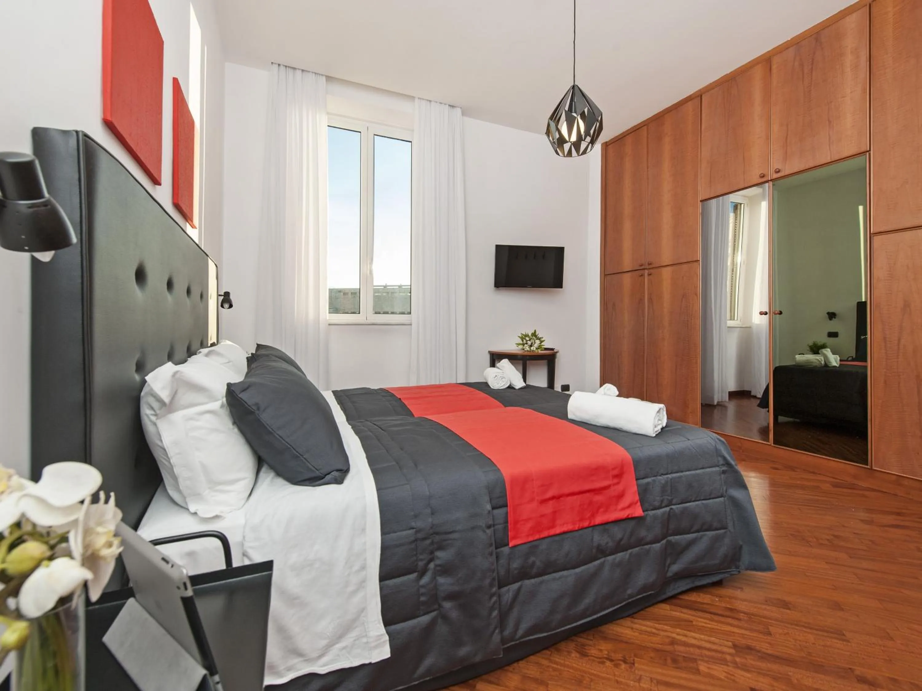 Bedroom, Bed in Retro Rooms Termini