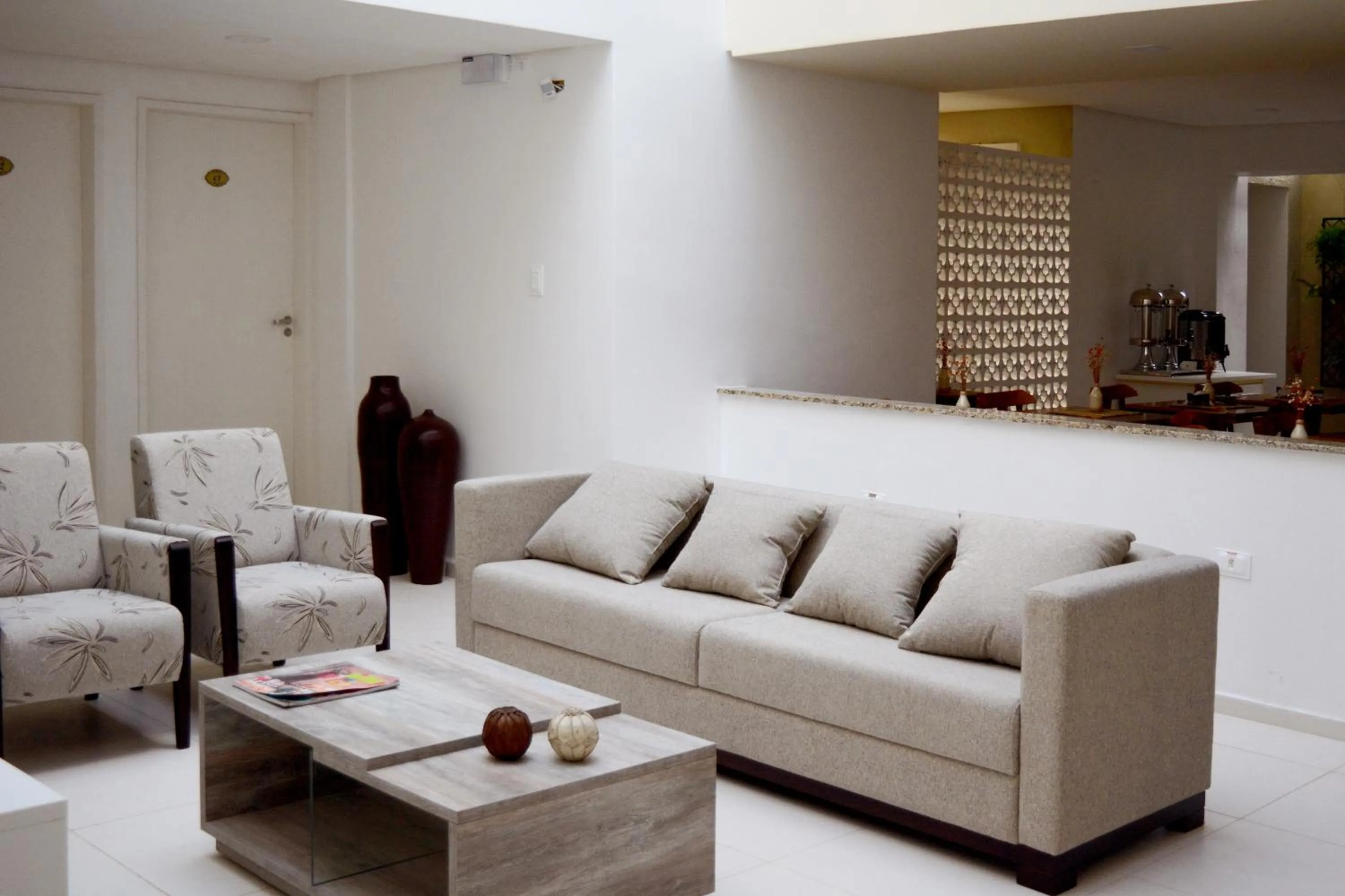 Lobby or reception in Pousada Lorde Inglês