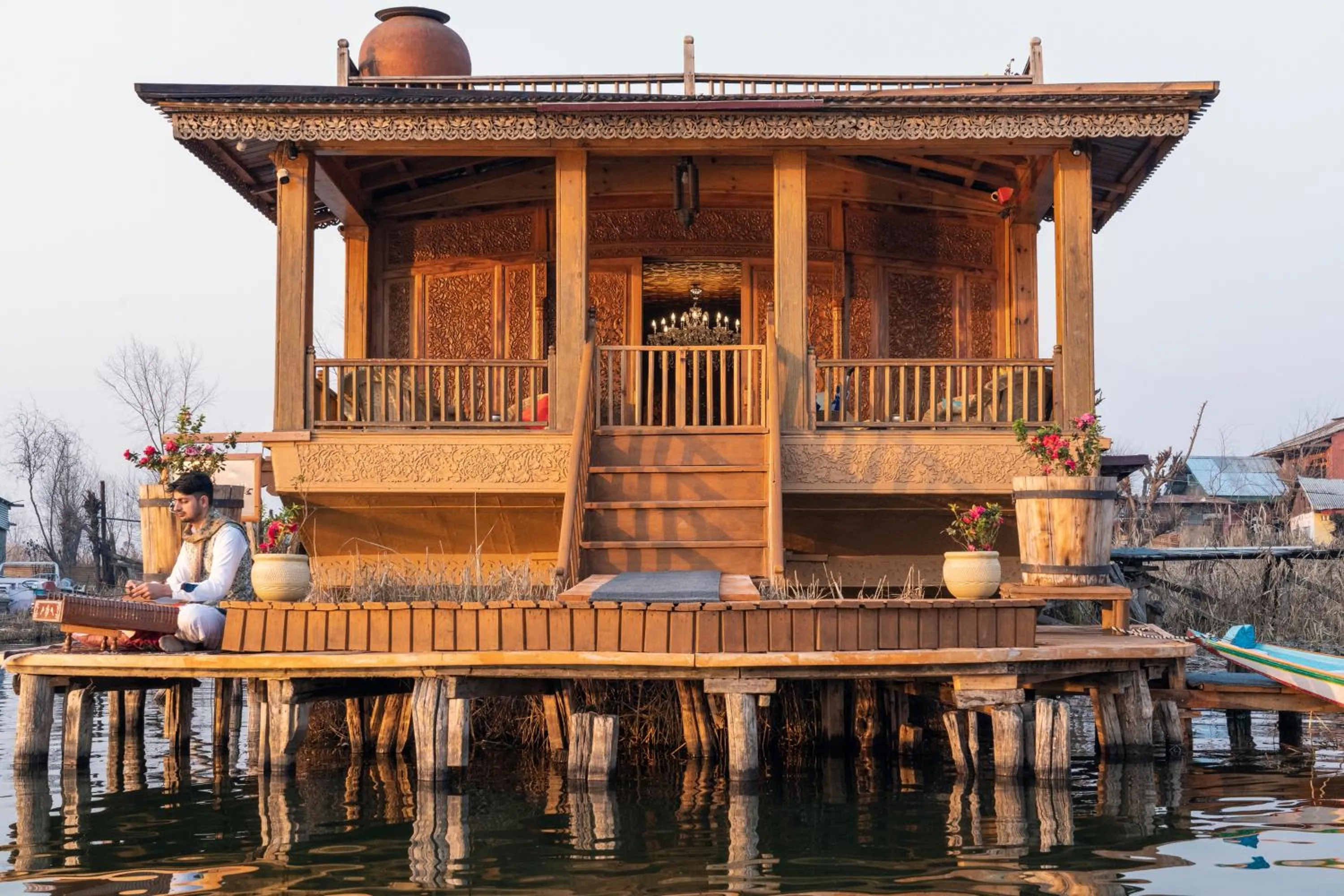 Sukoon Houseboat Dal Lake