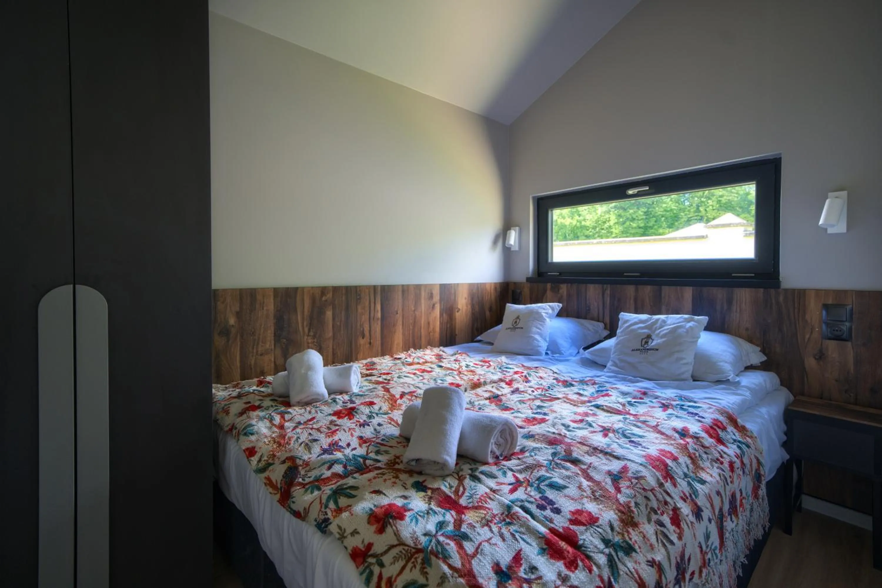 Bedroom, Bed in Hotel Pałac Alexandrinum