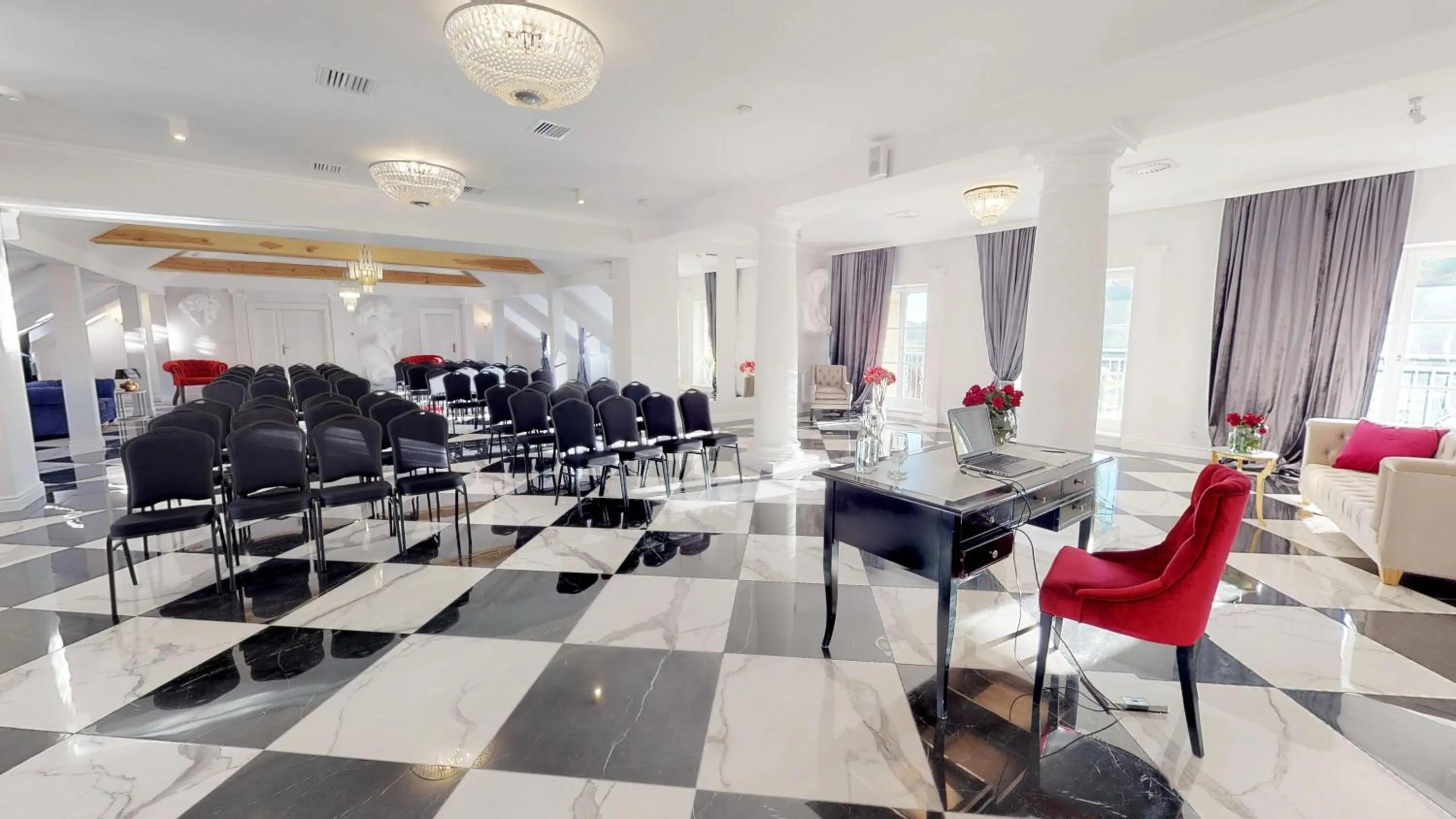 Meeting/conference room in Hotel Pałac Alexandrinum