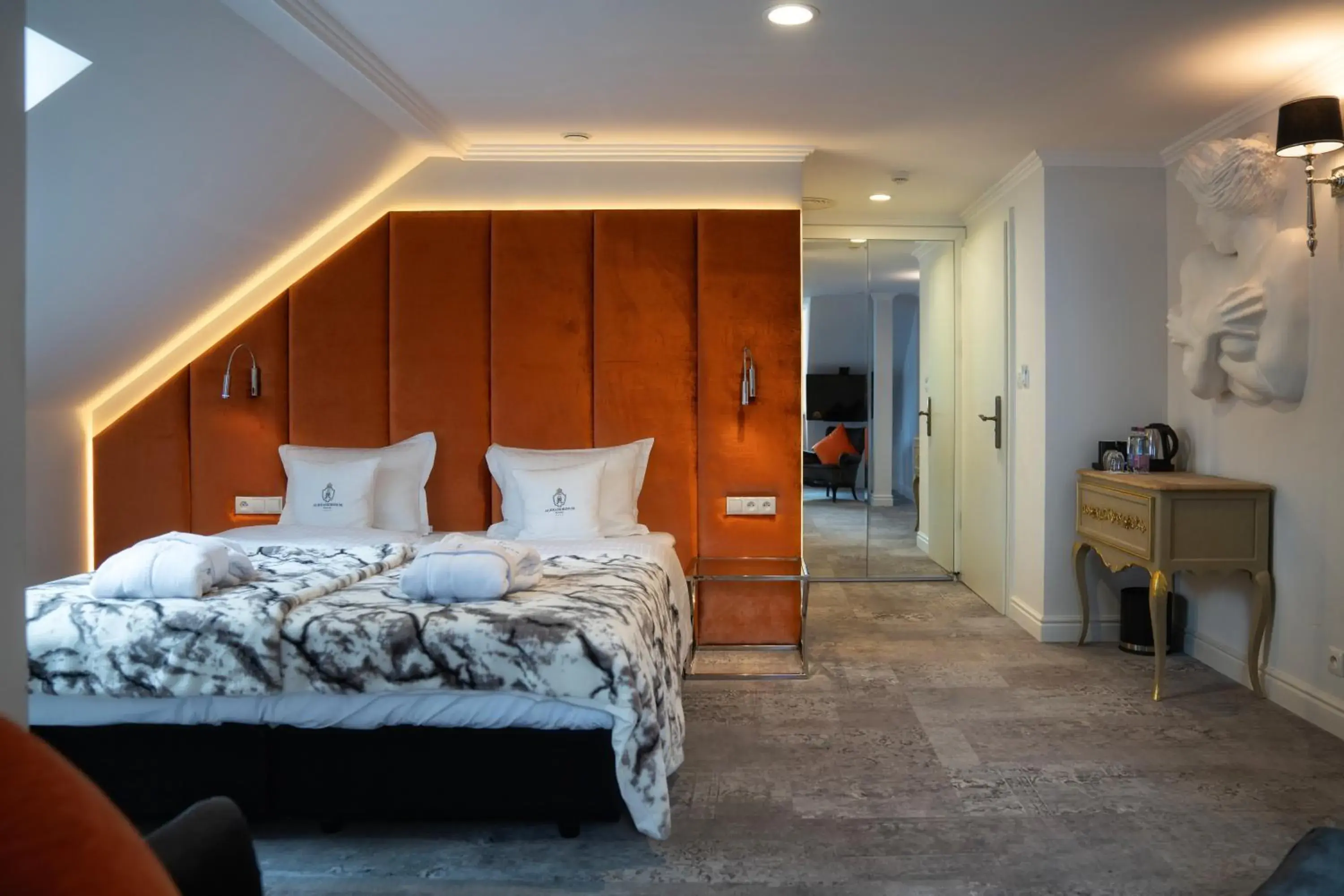 Comfort Double Room in the Residence - single occupancy in Hotel Pałac Alexandrinum Comfort Double Room in the Residence - single occupancy in Hotel Pałac Alexandrinum