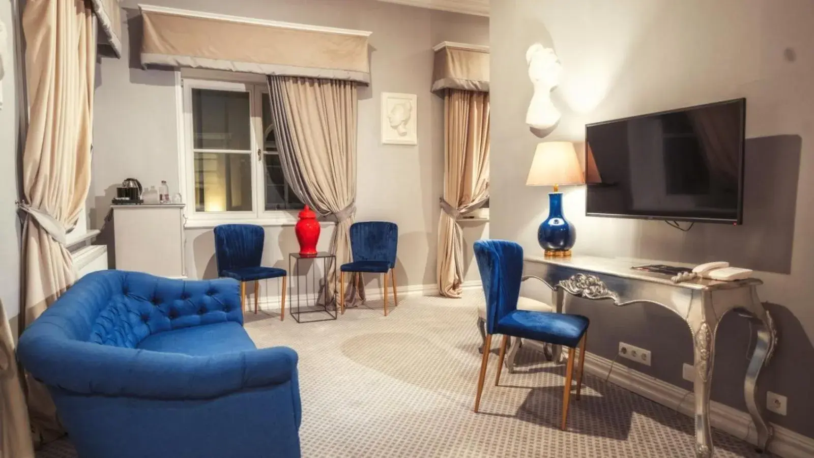 Suite Double Room in the Palace in Hotel Pałac Alexandrinum Suite Double Room in the Palace in Hotel Pałac Alexandrinum