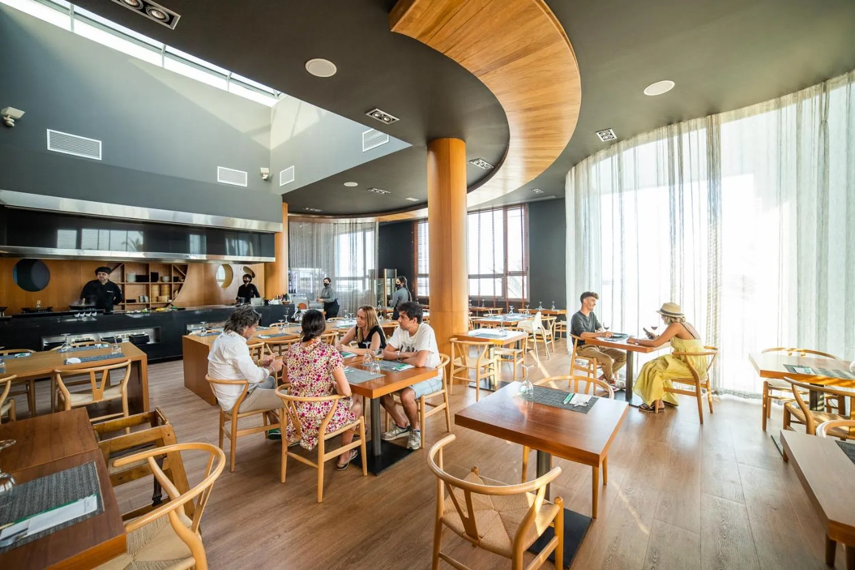 Restaurant/places to eat in Protur Roquetas Hotel & Spa