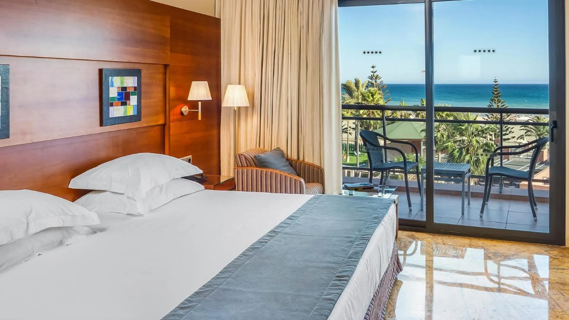 Bedroom, Bed in Protur Roquetas Hotel & Spa