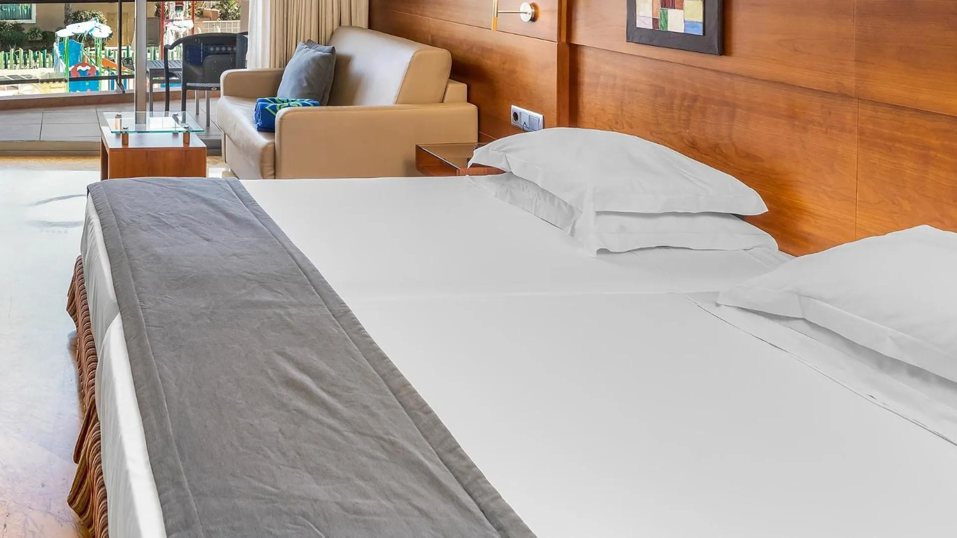 Bed in Protur Roquetas Hotel & Spa