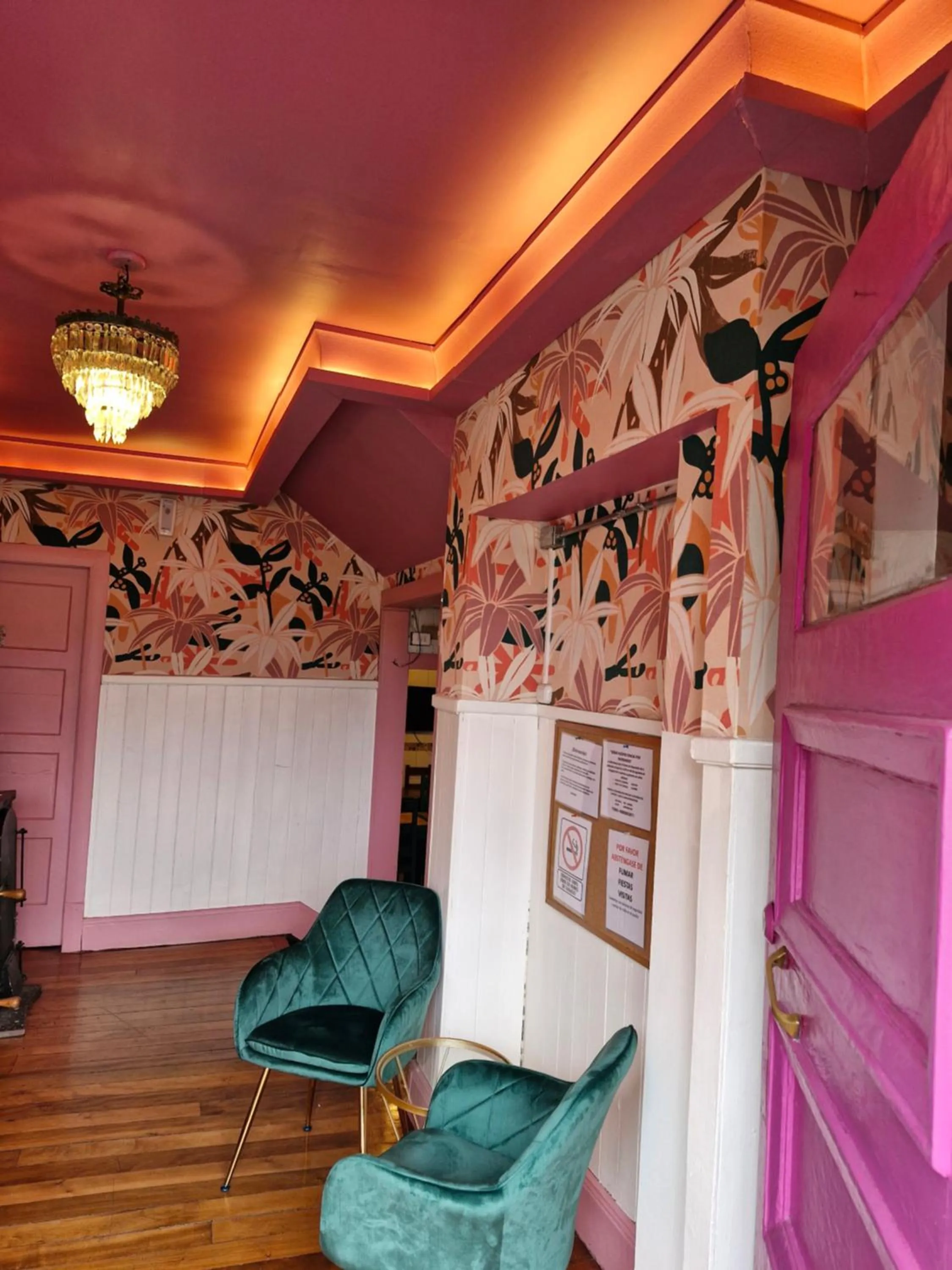 Property building in Hostal Arrayan