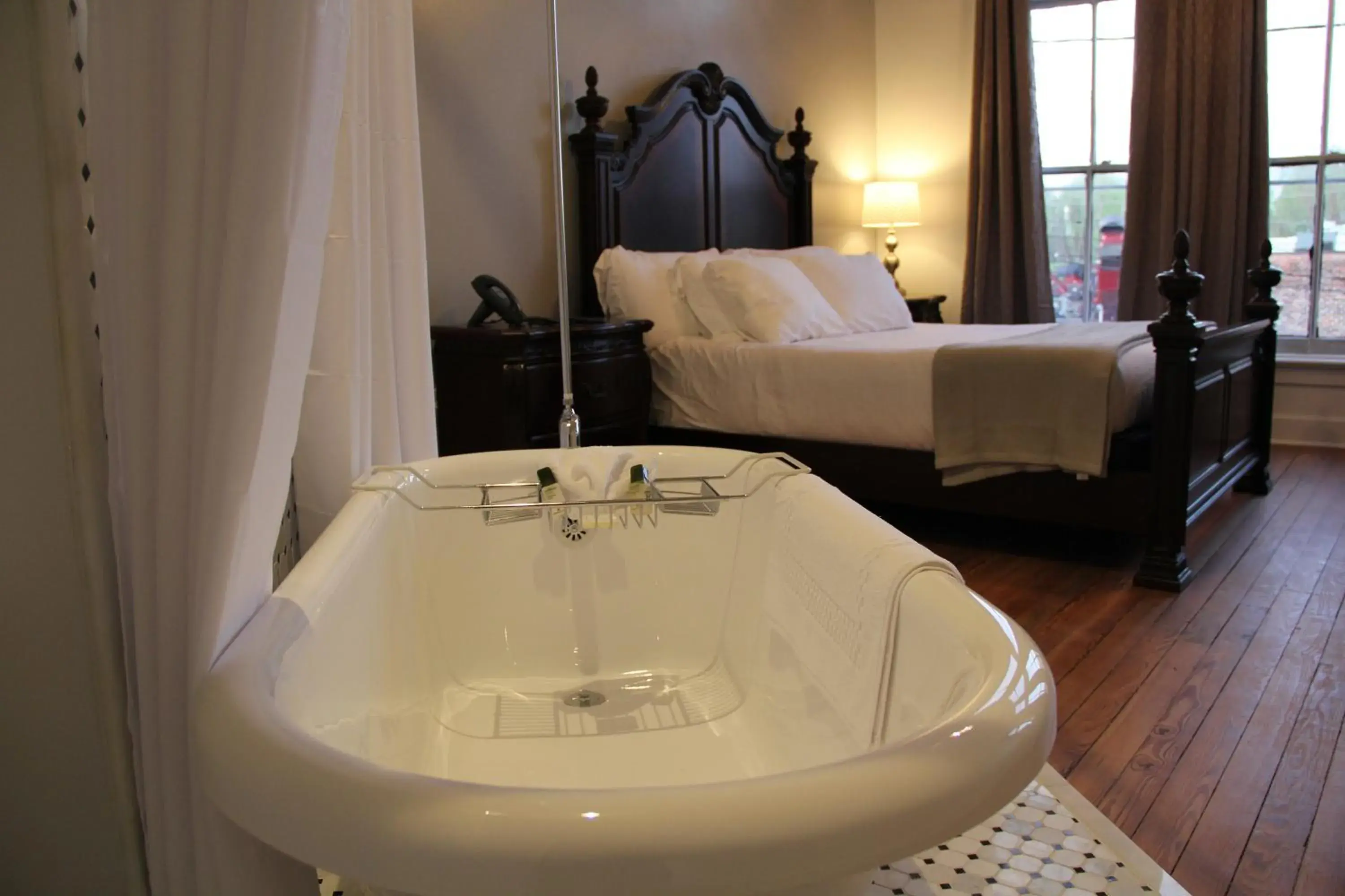 Queen Suite in The Inn on the River Queen Suite in The Inn on the River