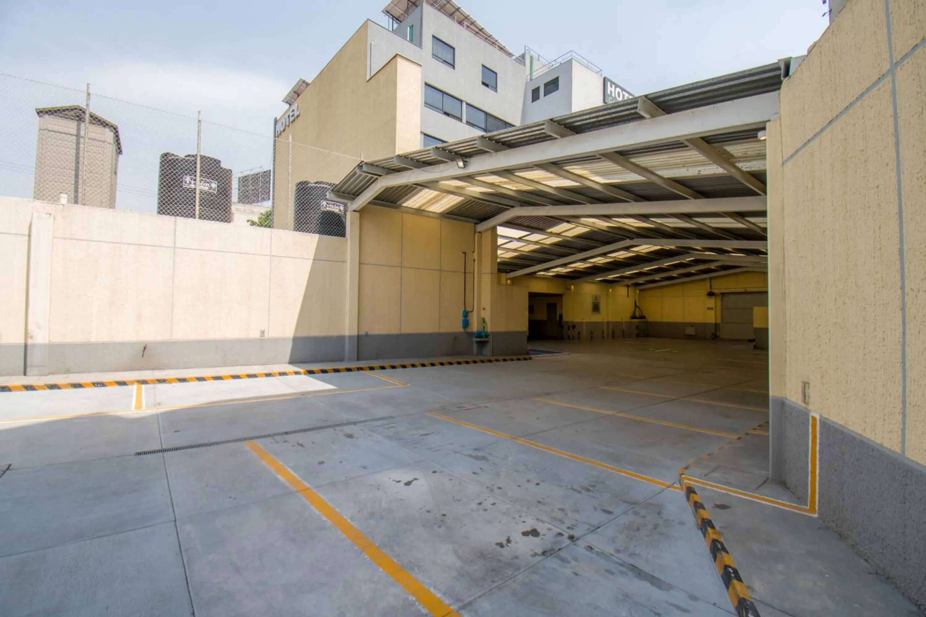 Parking in Hotel Catalina