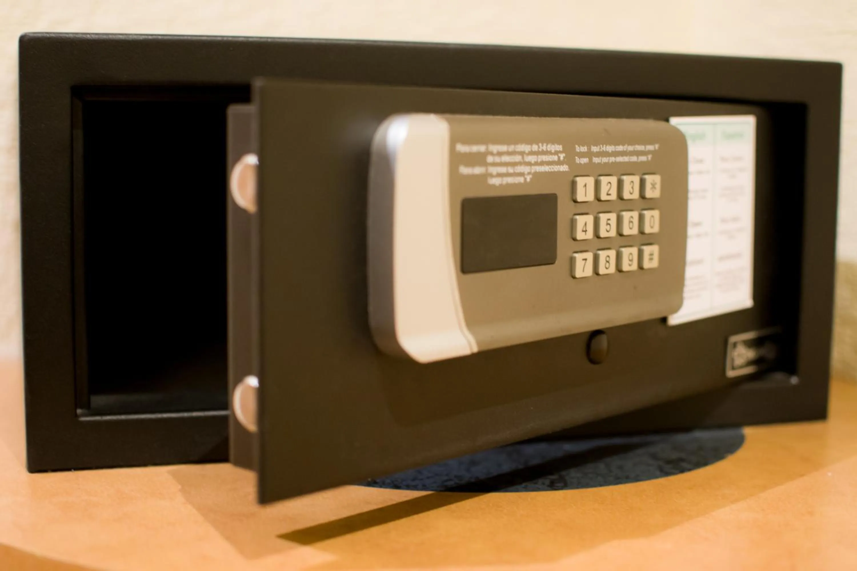 Photo of the whole room in Hotel Catalina