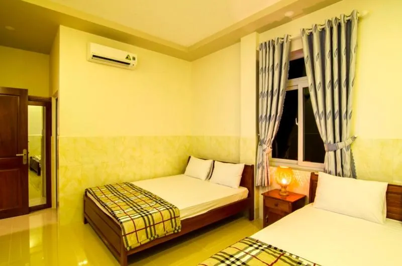 Photo of the whole room, Bed in Gia Thanh Phu Quoc Guest House