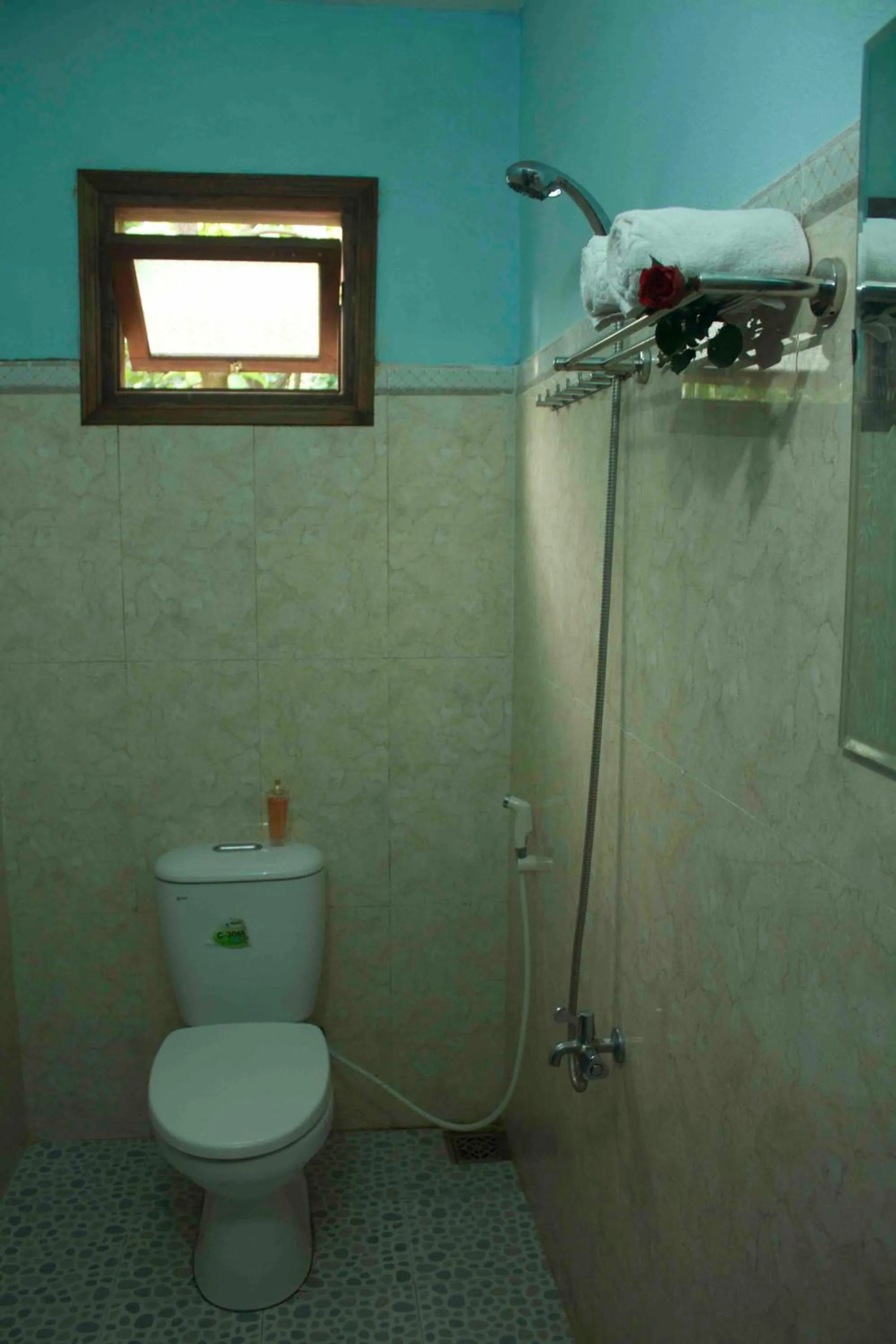 Bathroom in Cham Island Smiles Homestay
