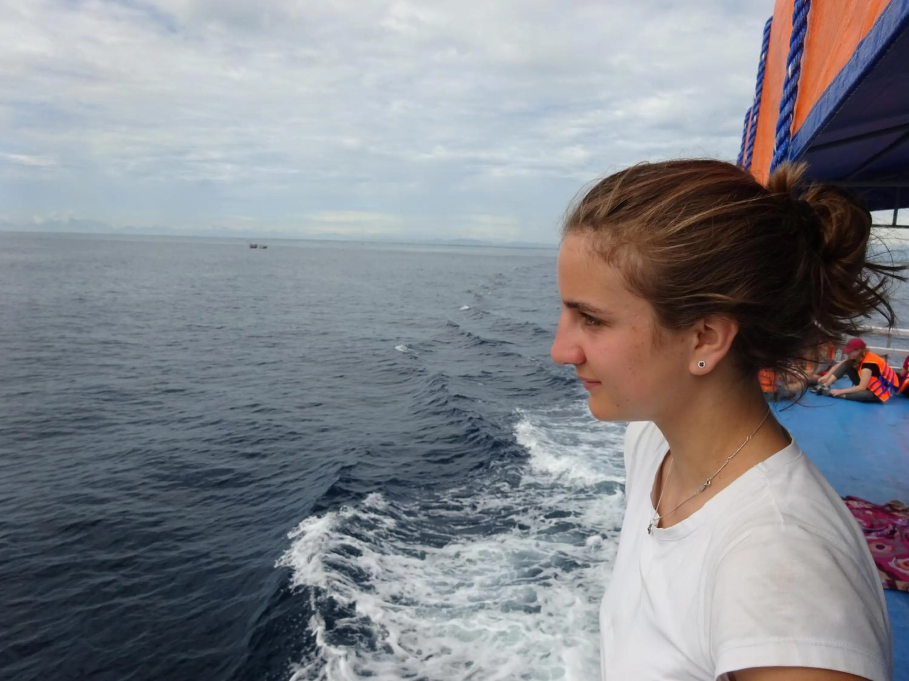 Guests in Cham Island Smiles Homestay