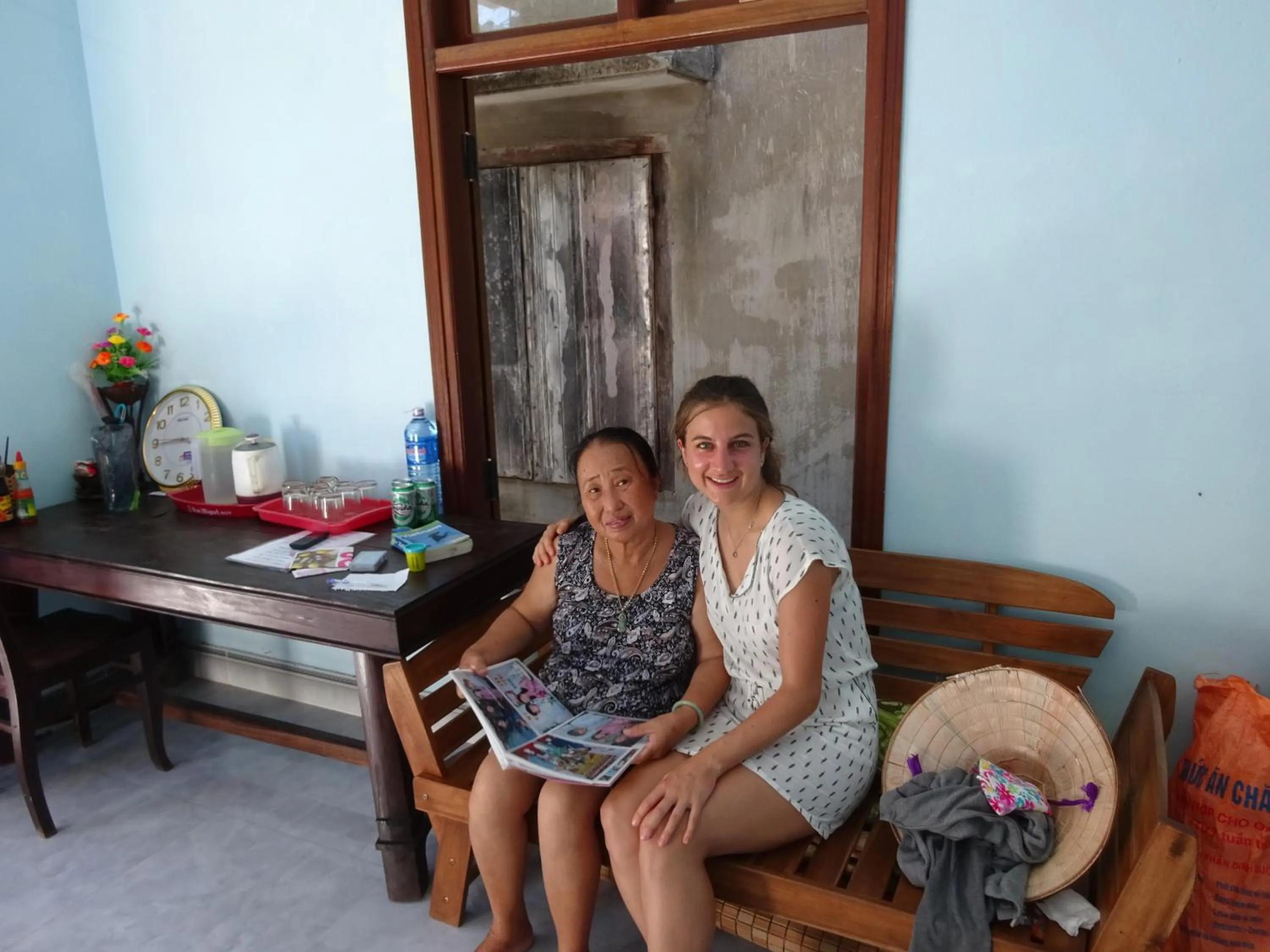 Guests in Cham Island Smiles Homestay